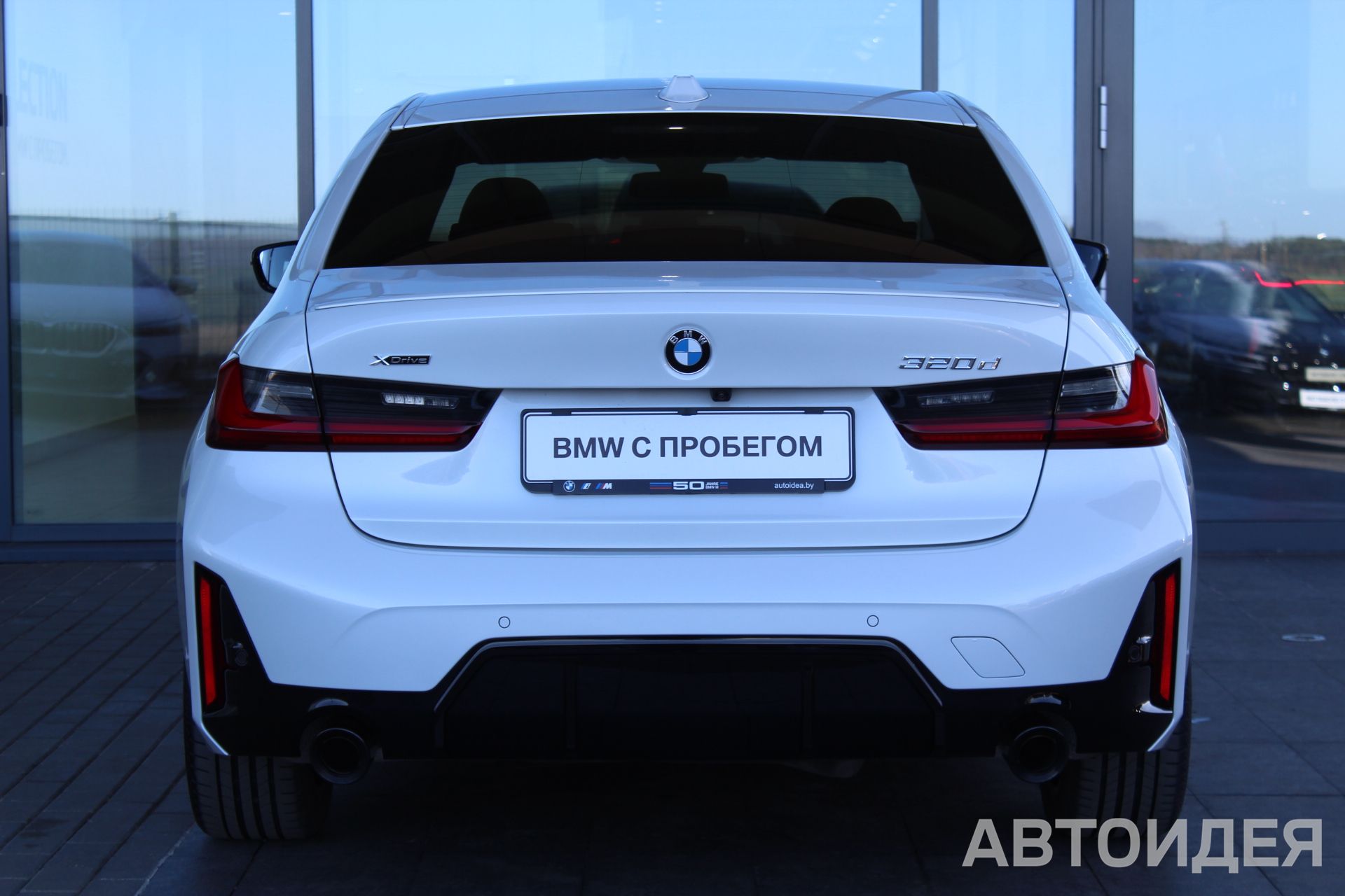 BMW 320d xDrive Sedan фото 3