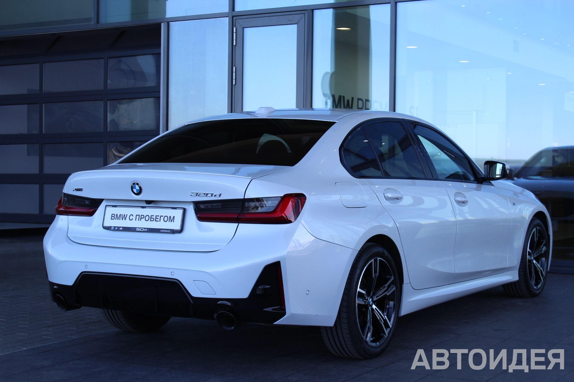 BMW 320d xDrive Sedan фото 4