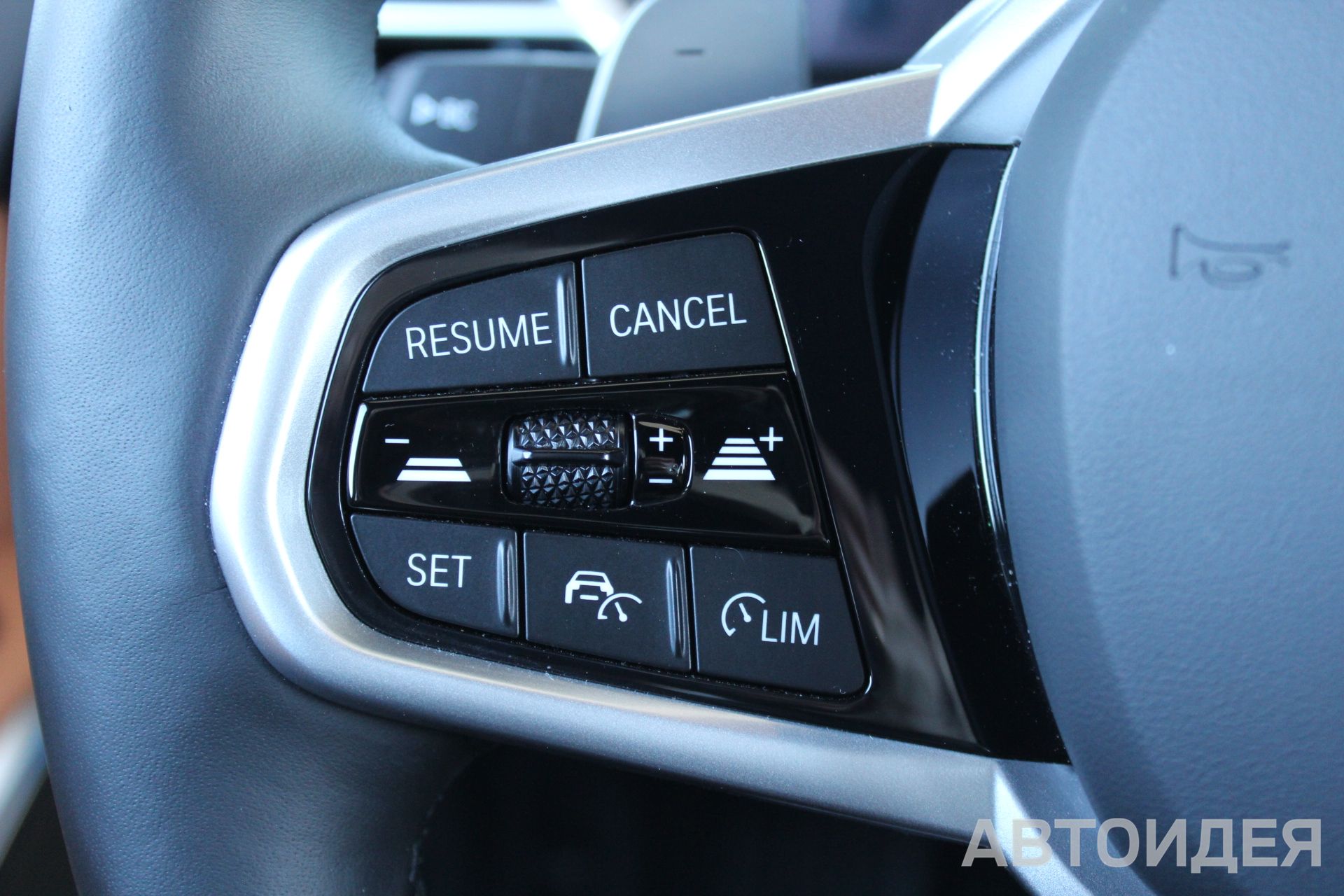 BMW 320d xDrive Sedan фото 15