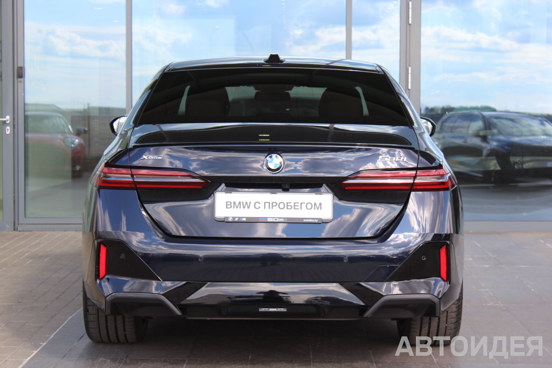 BMW 530i xDrive Sedan фото 3