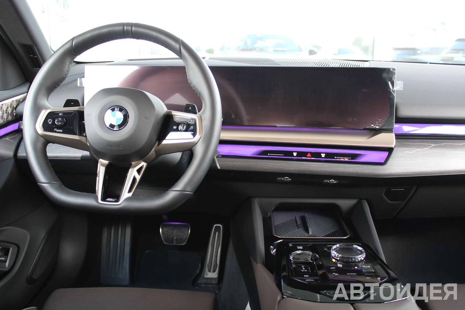 BMW 530i xDrive Sedan фото 7