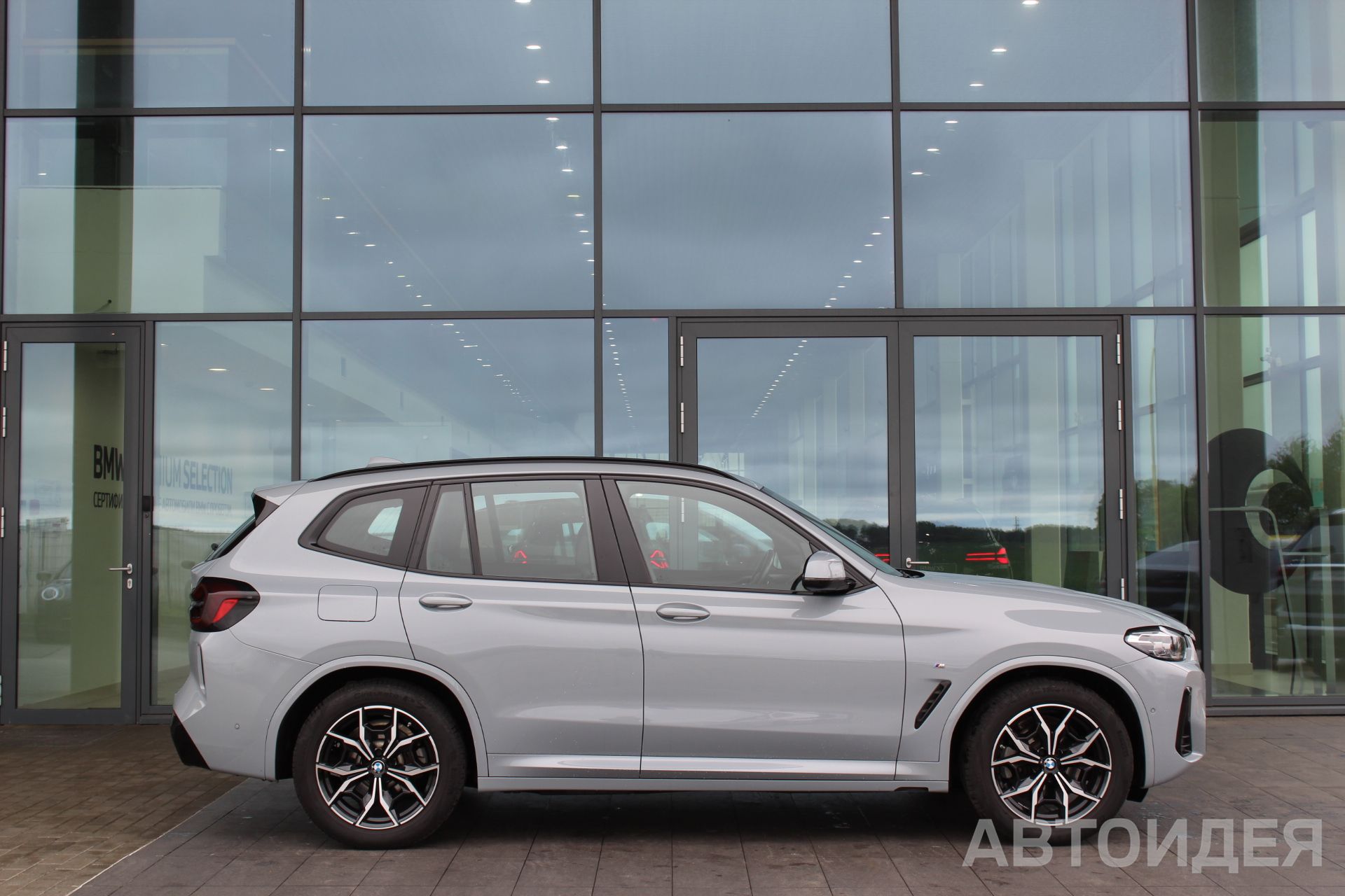 BMW X3 xDrive20d фото 2