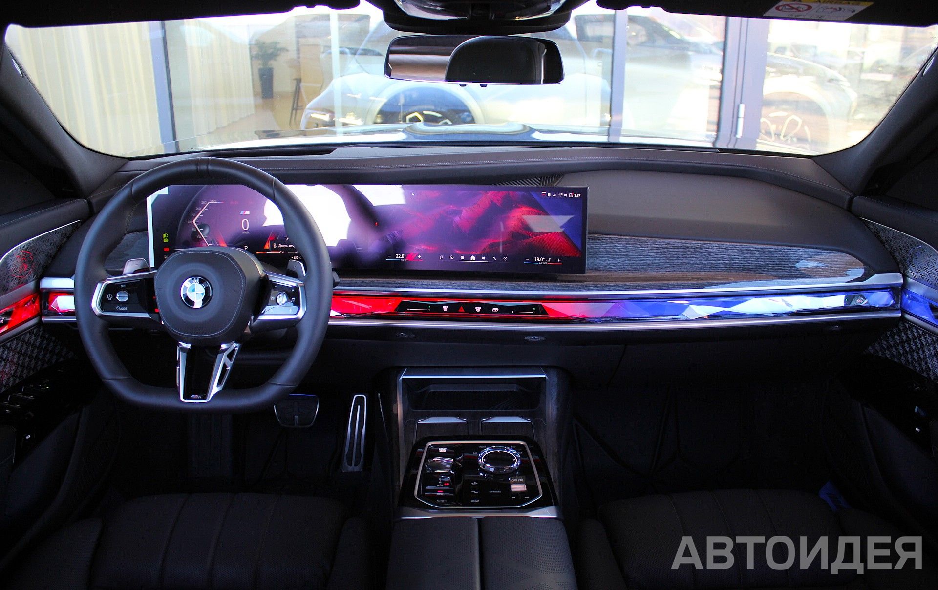 BMW 740i xDrive Sedan Черный Сапфир металлик фото 6
