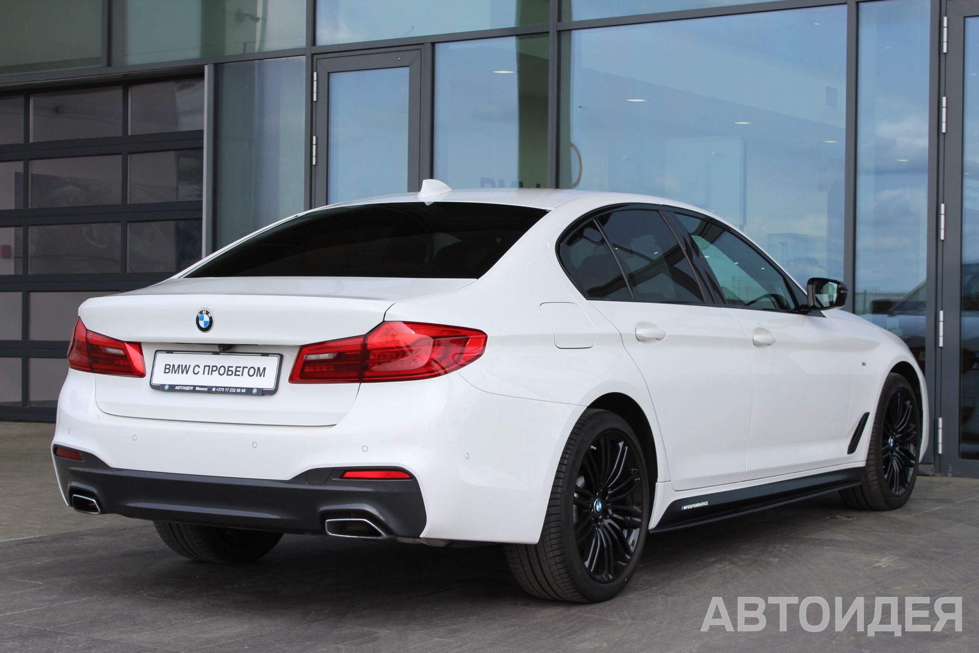 BMW 520i Sedan фото 4