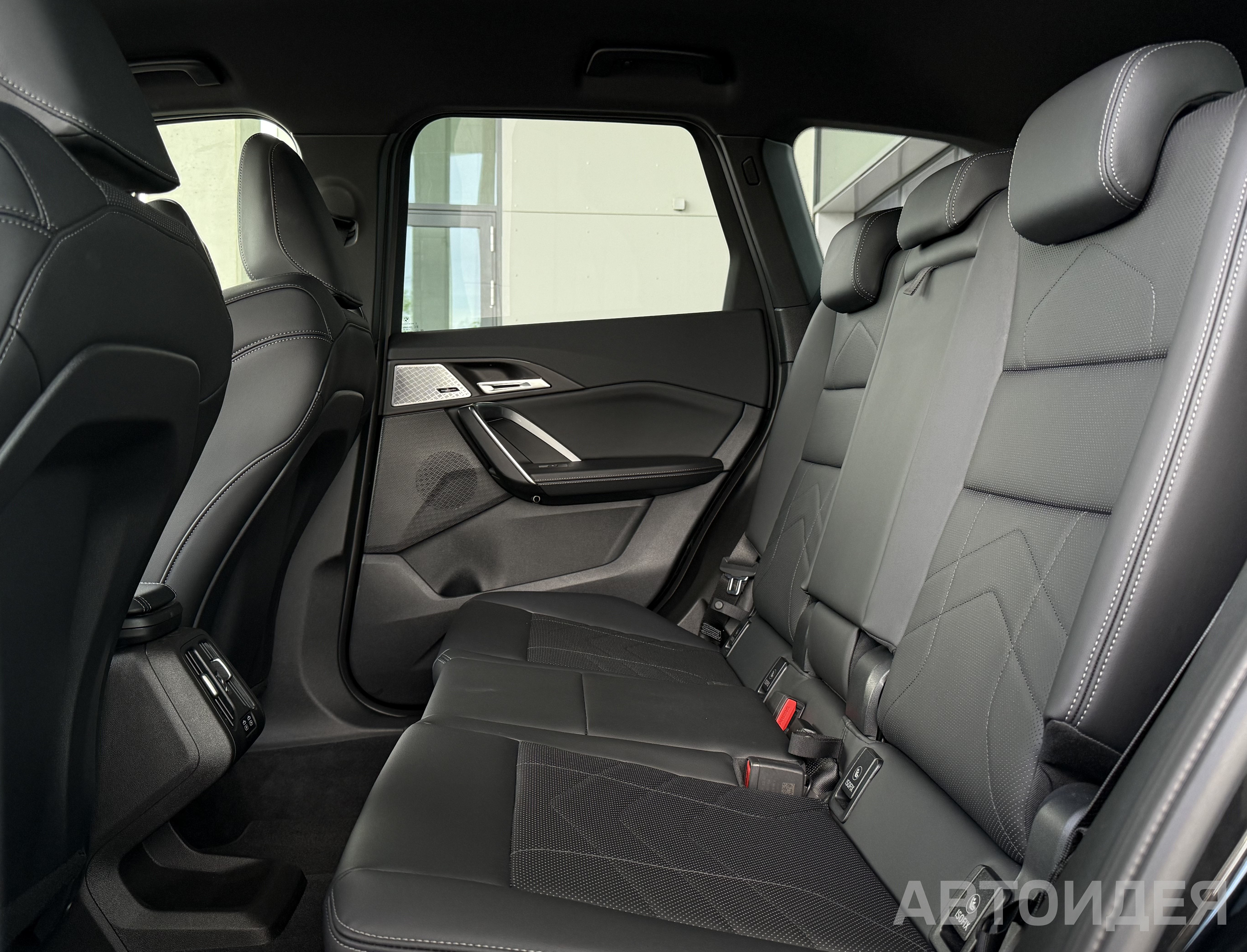 BMW X1 sDrive18i SAV фото 11