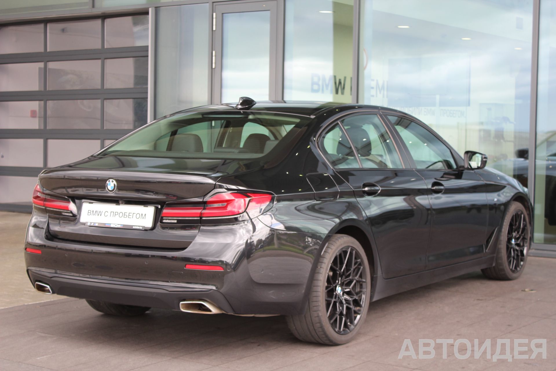 BMW 520d Sedan фото 4