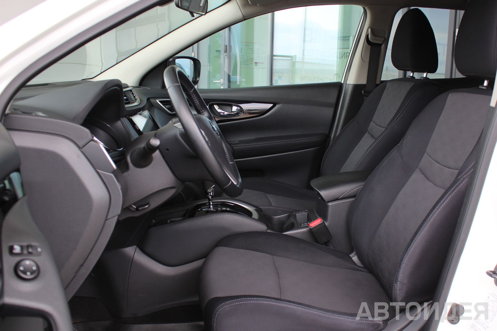 NISSAN QASHQAI 2.0 фото 8