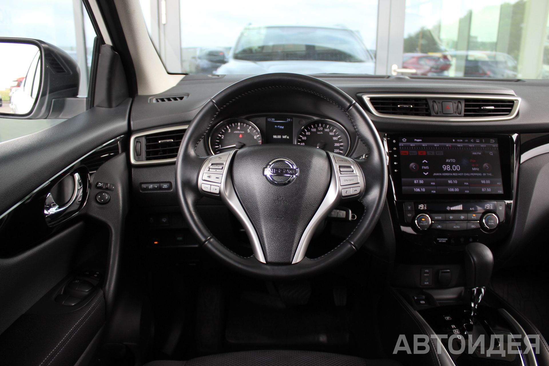 NISSAN QASHQAI 2.0 фото 9