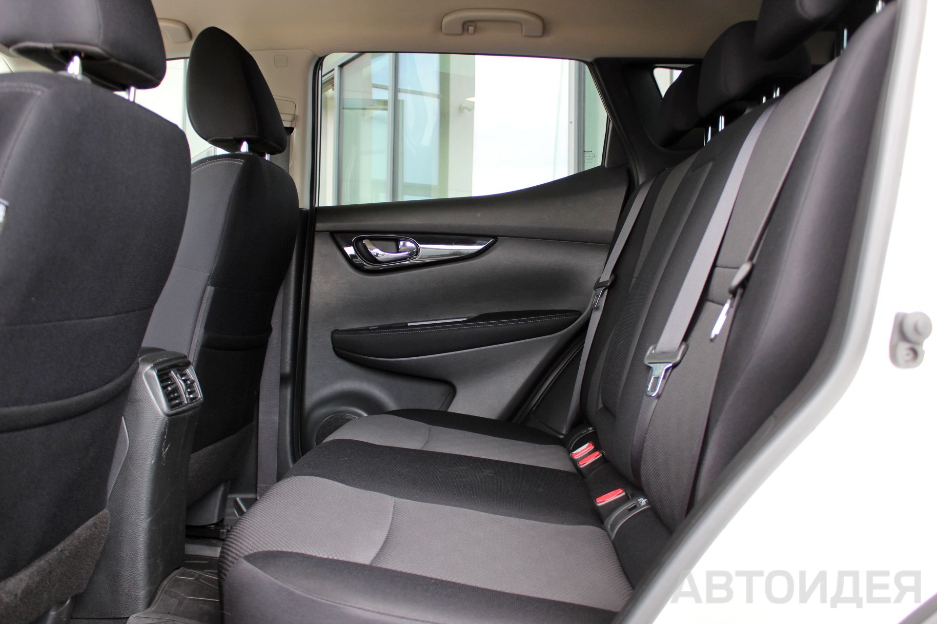 NISSAN QASHQAI 2.0 фото 19