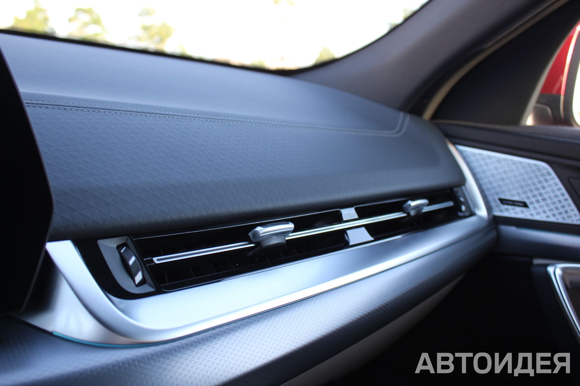 BMW X2 sDrive18i фото 11