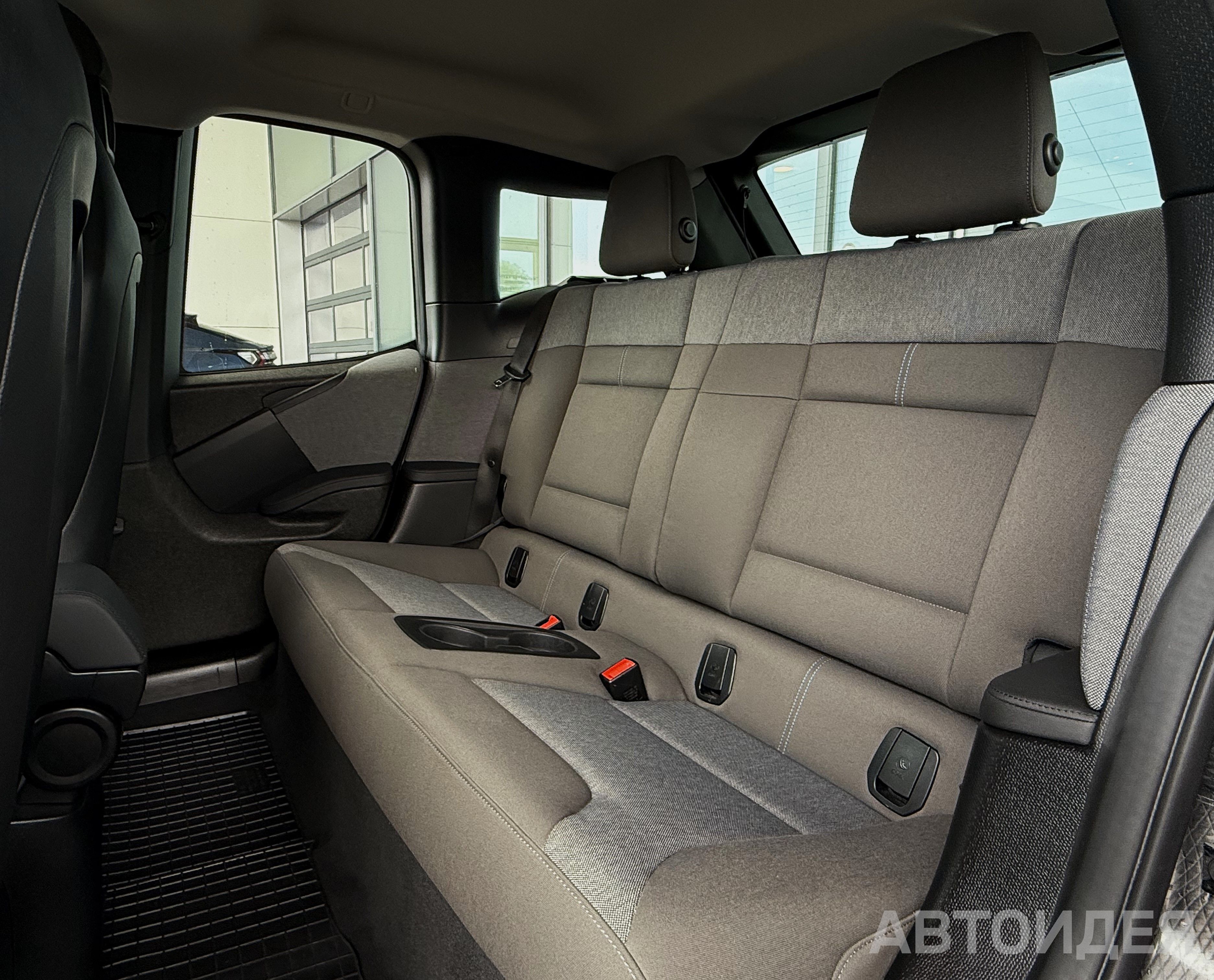 BMW i i3 (120Ah) фото 11