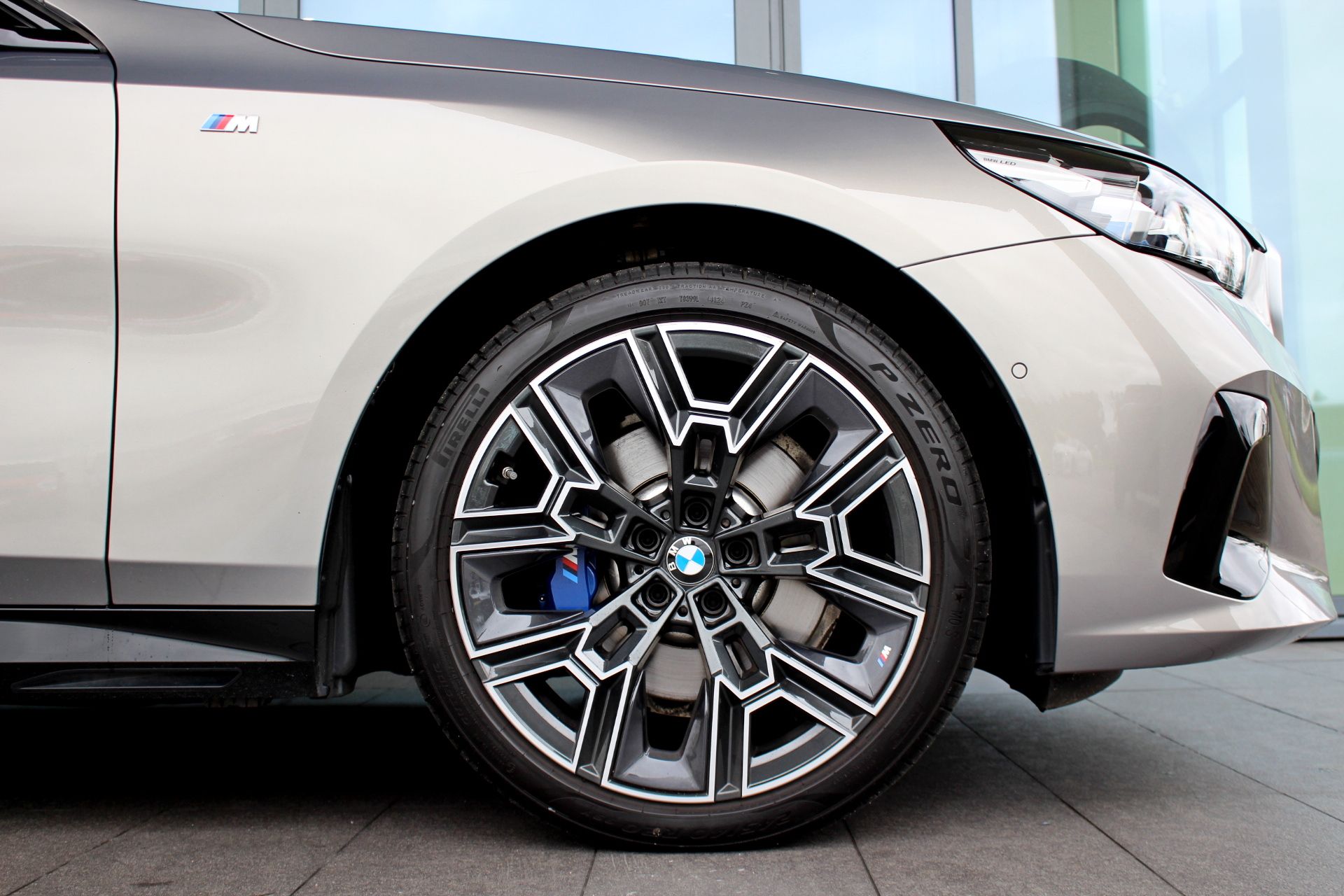 BMW 520d xDrive фото 5