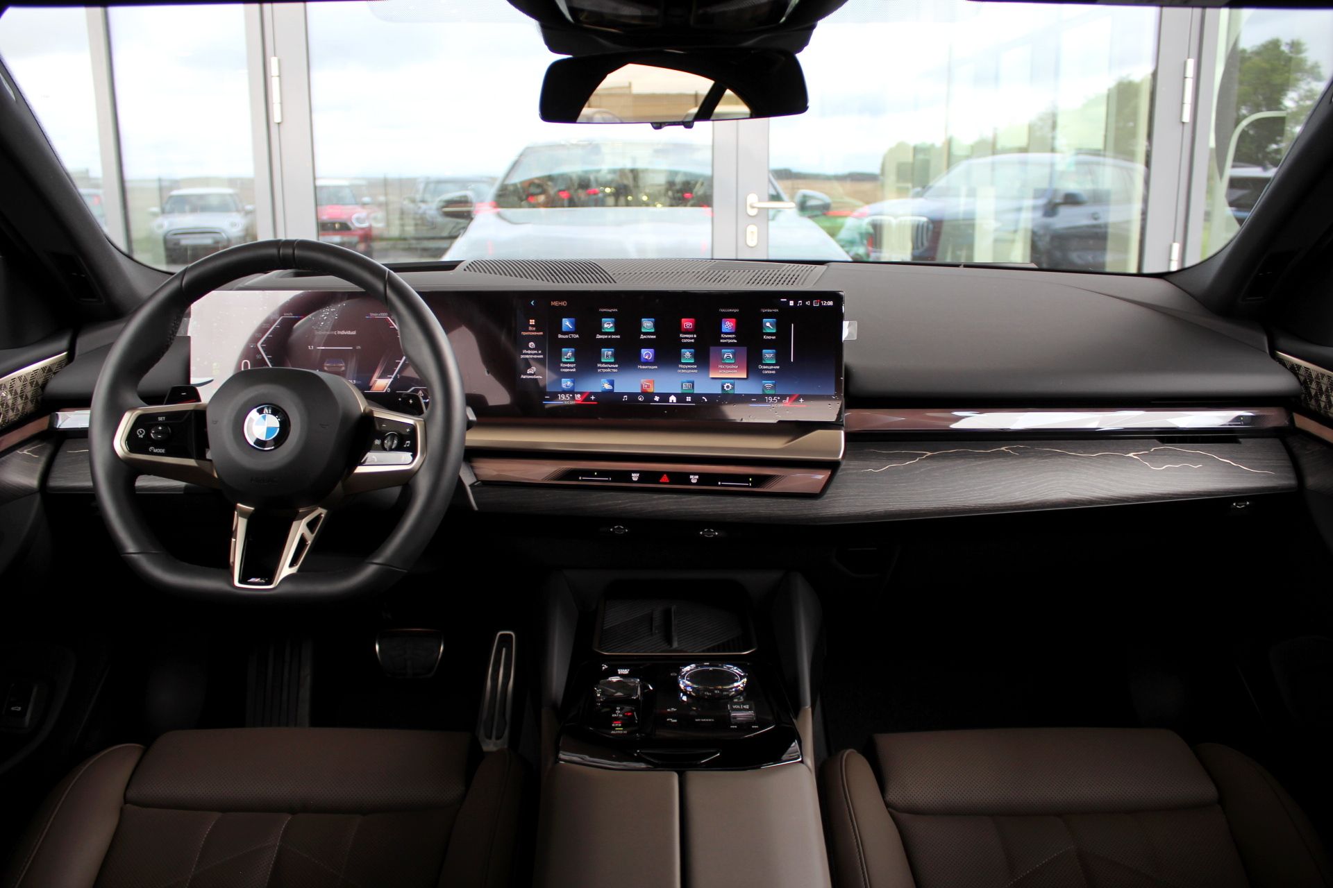 BMW 520d xDrive фото 7