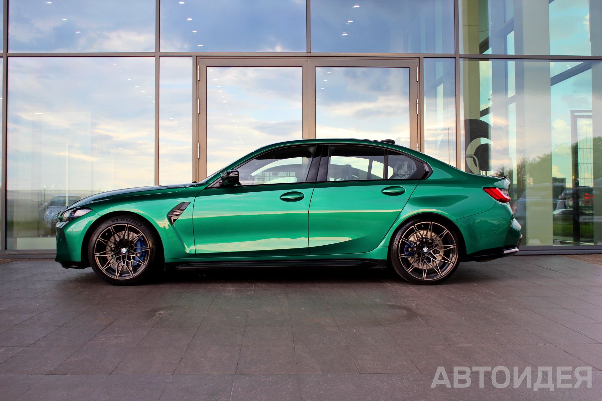 BMW M3 Competition xDrive фото 2