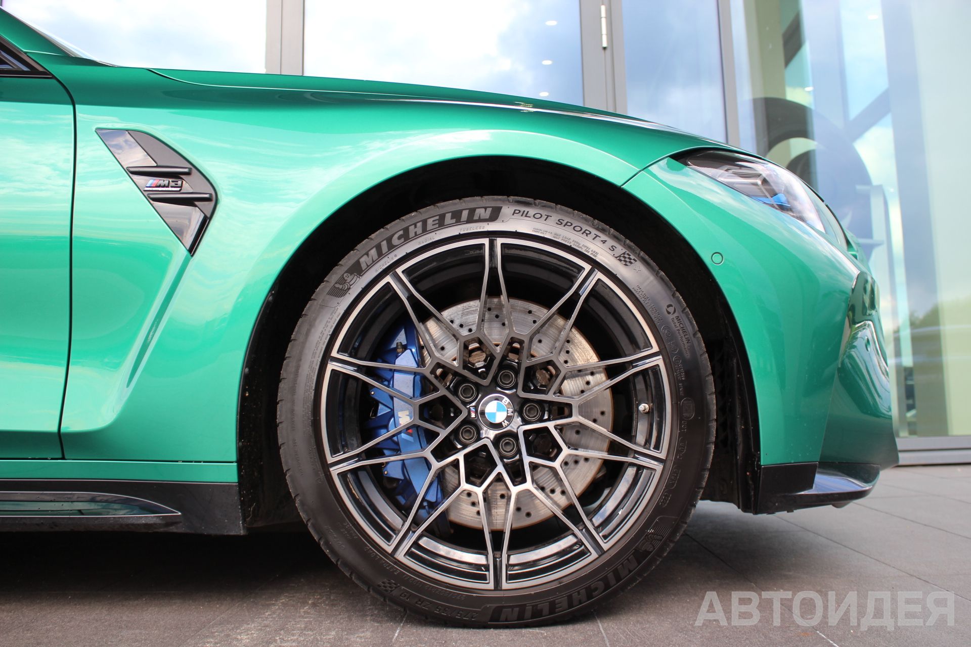 BMW M3 Competition xDrive фото 6