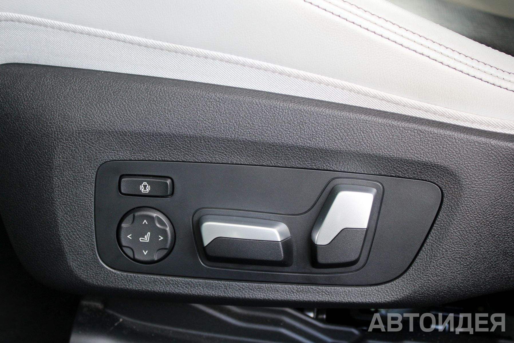 BMW M3 Competition xDrive фото 24