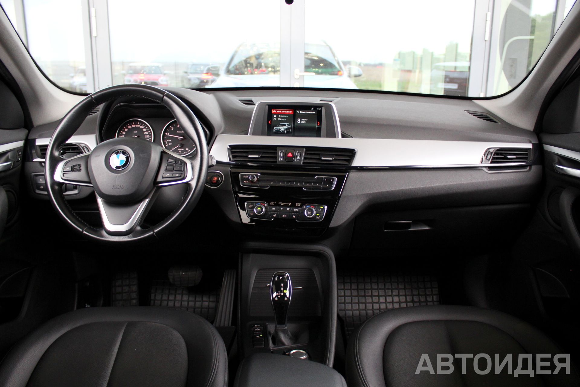 BMW X1 sDrive20i фото 8