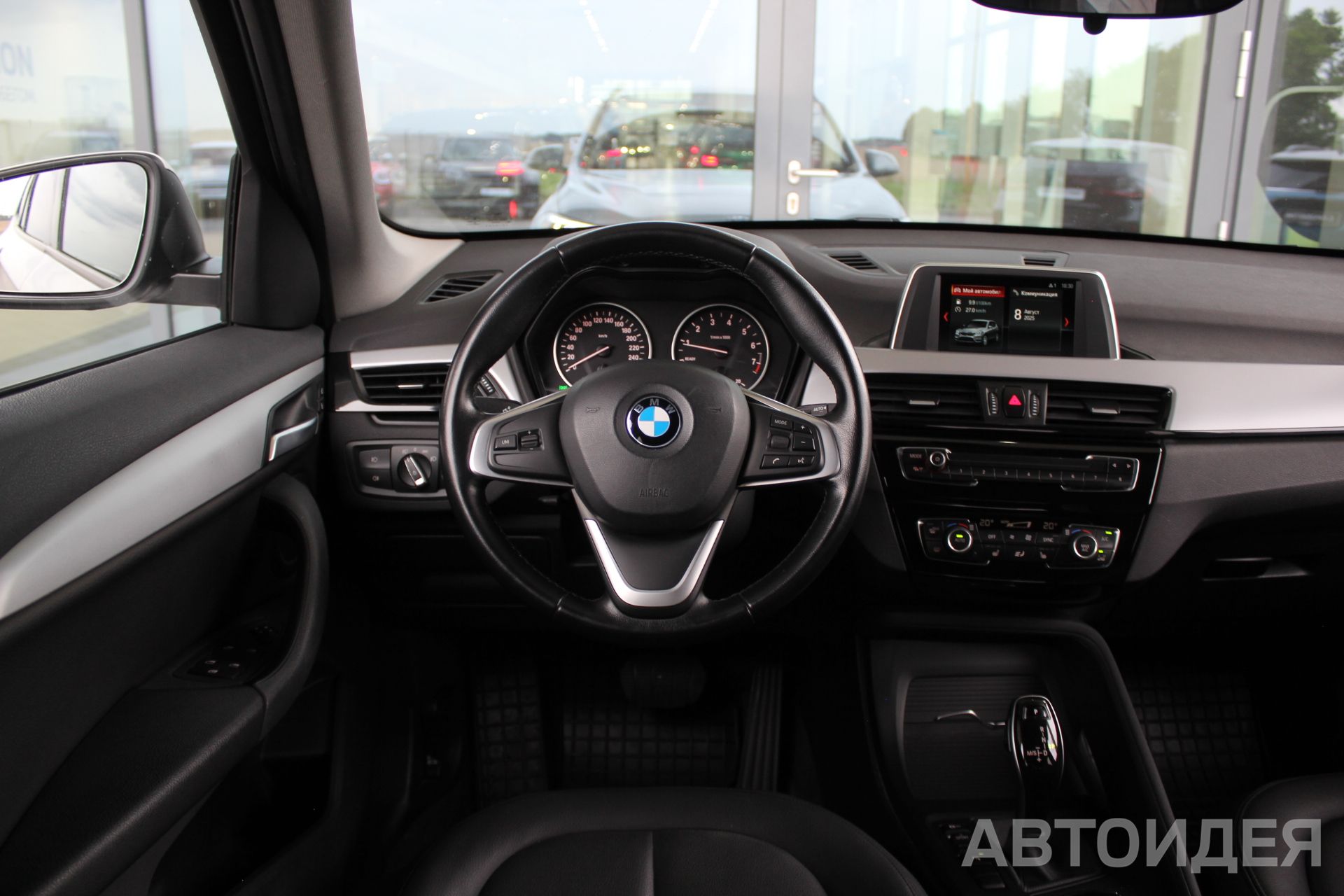 BMW X1 sDrive20i фото 9