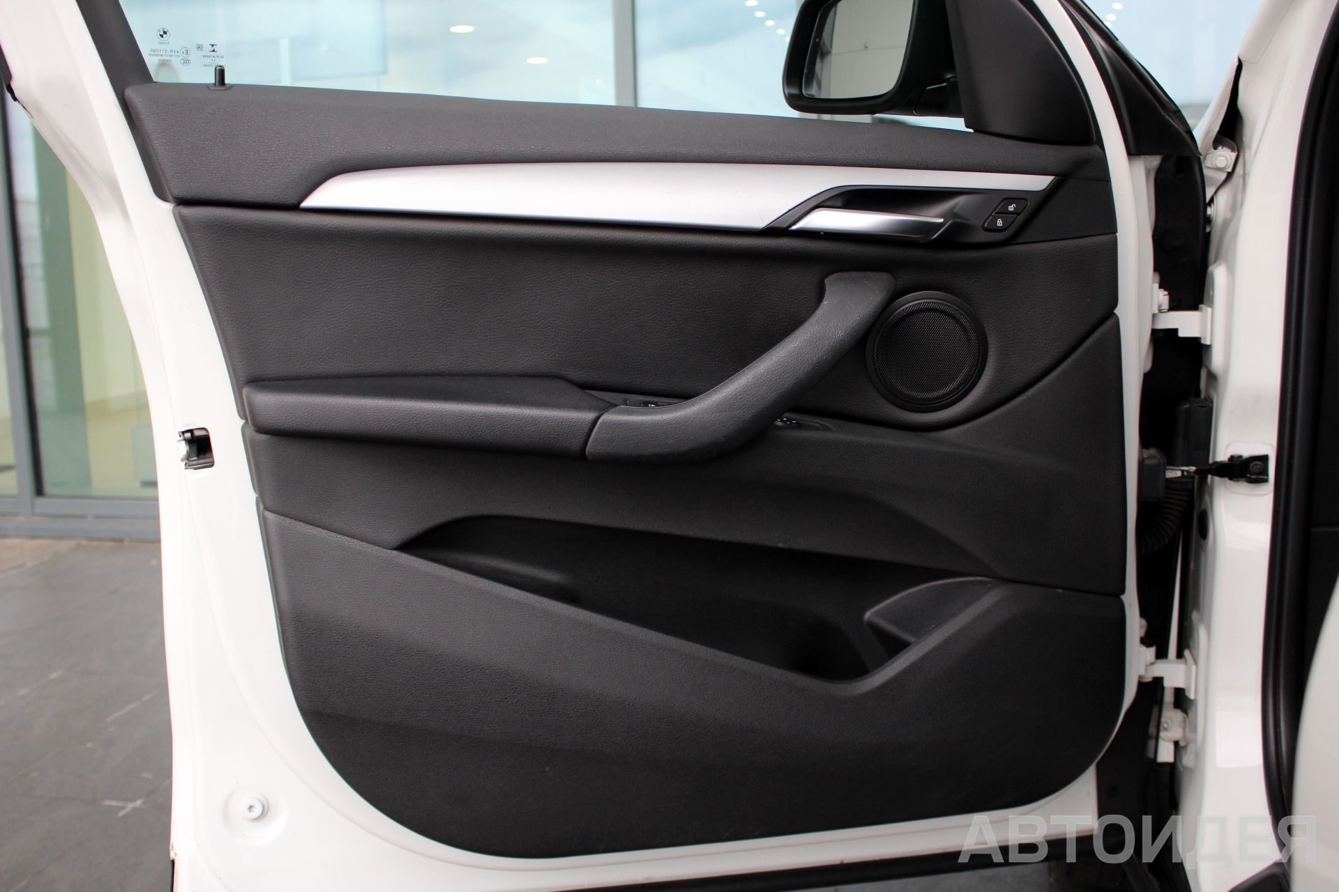 BMW X1 sDrive20i фото 16
