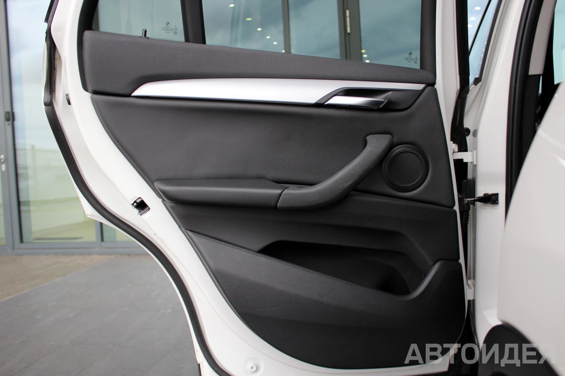 BMW X1 sDrive20i фото 18