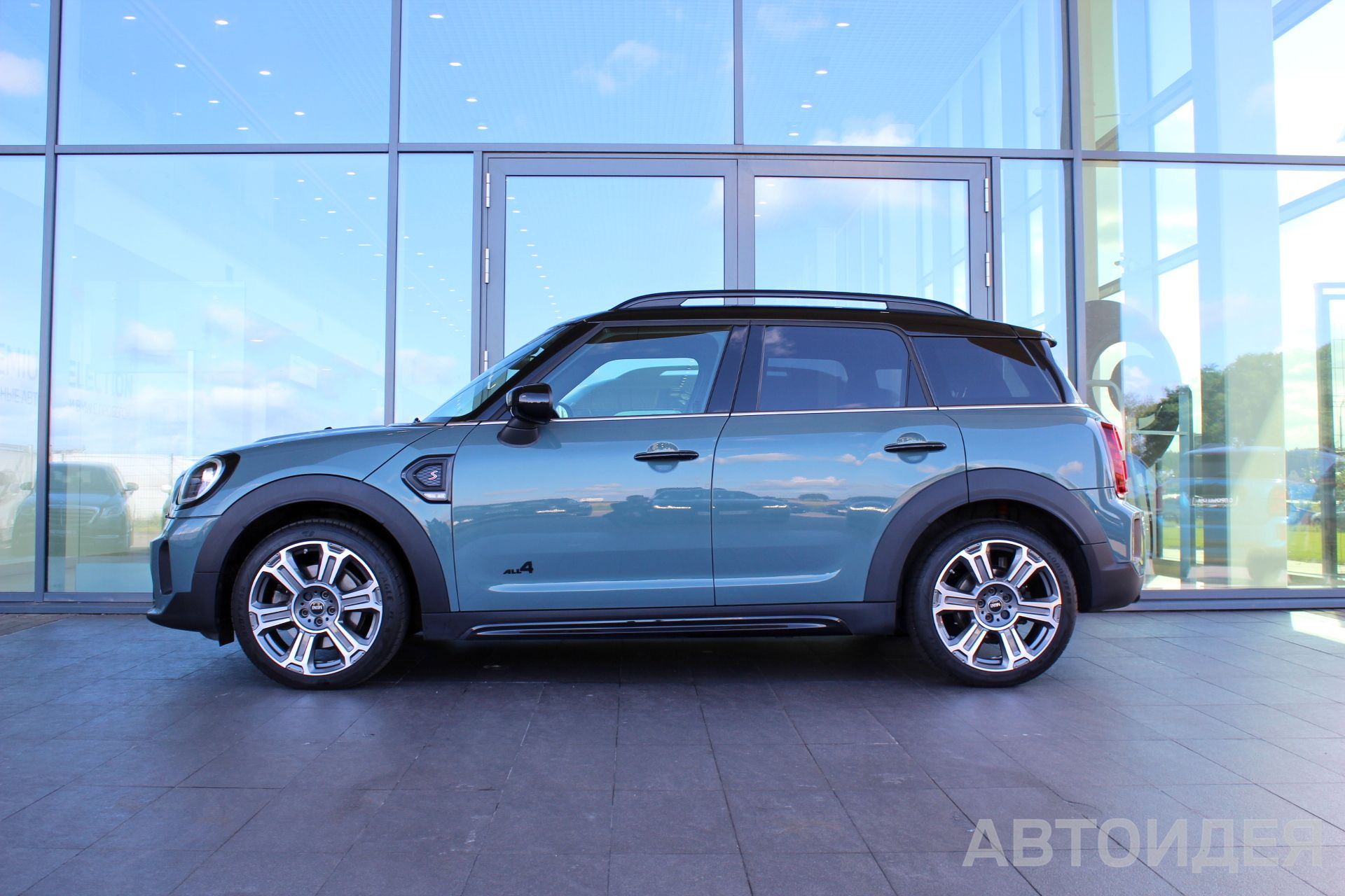 MINI Cooper S ALL4 Countryman фото 2