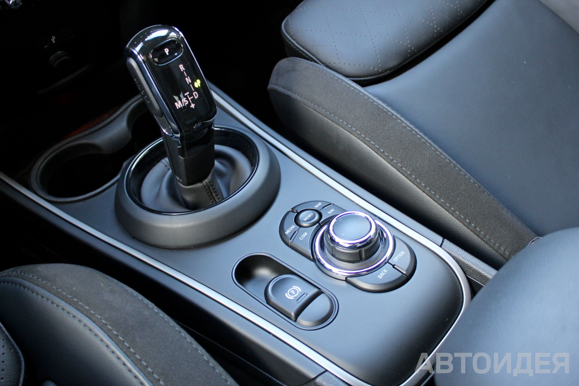 MINI Cooper S ALL4 Countryman фото 18