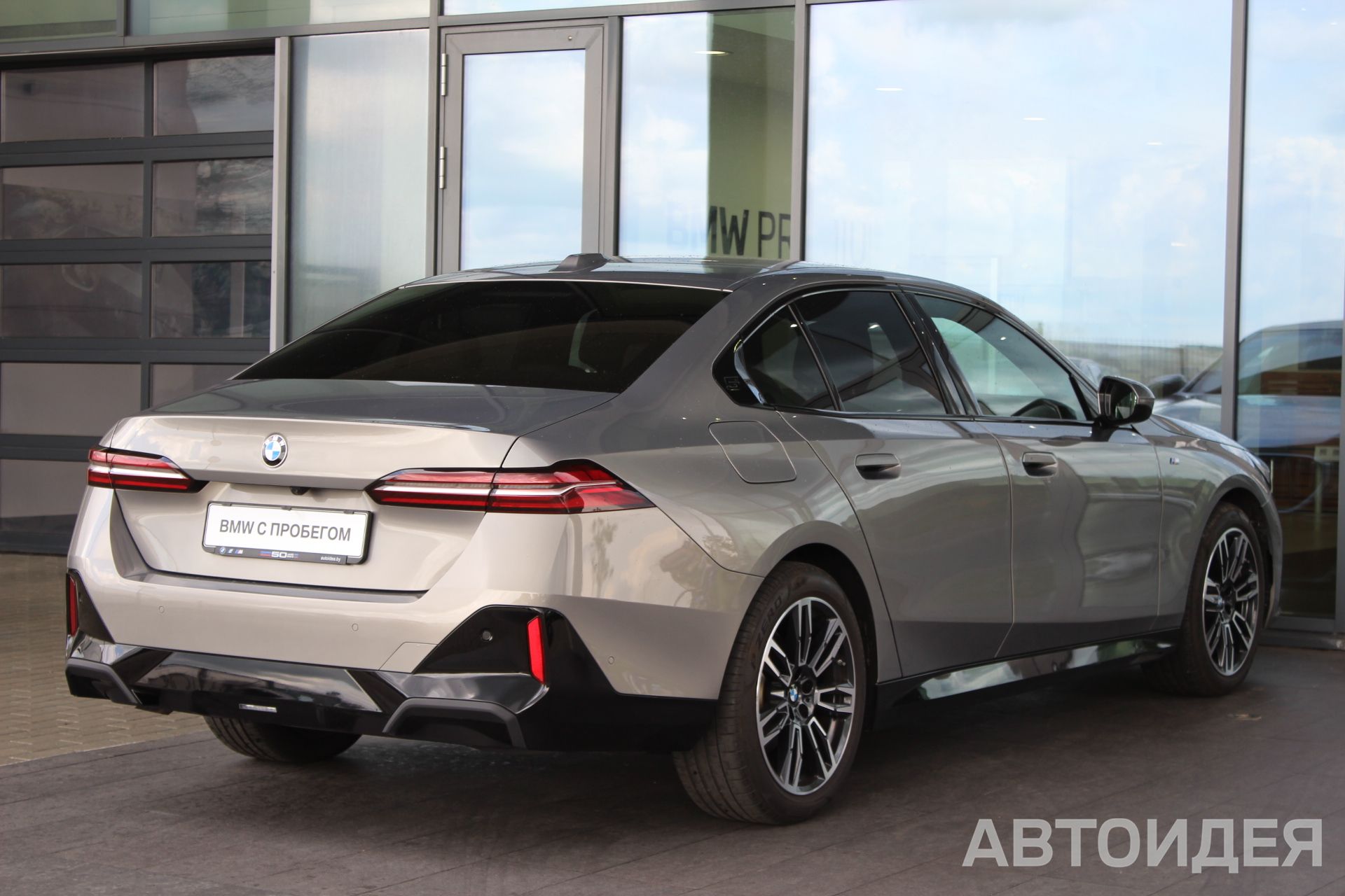 BMW 520d xDrive Sedan фото 4