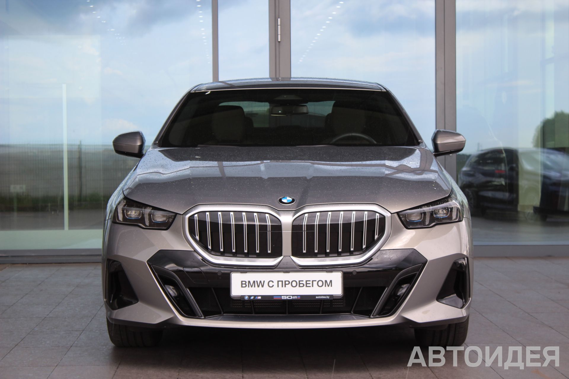 BMW 520d xDrive Sedan фото 1