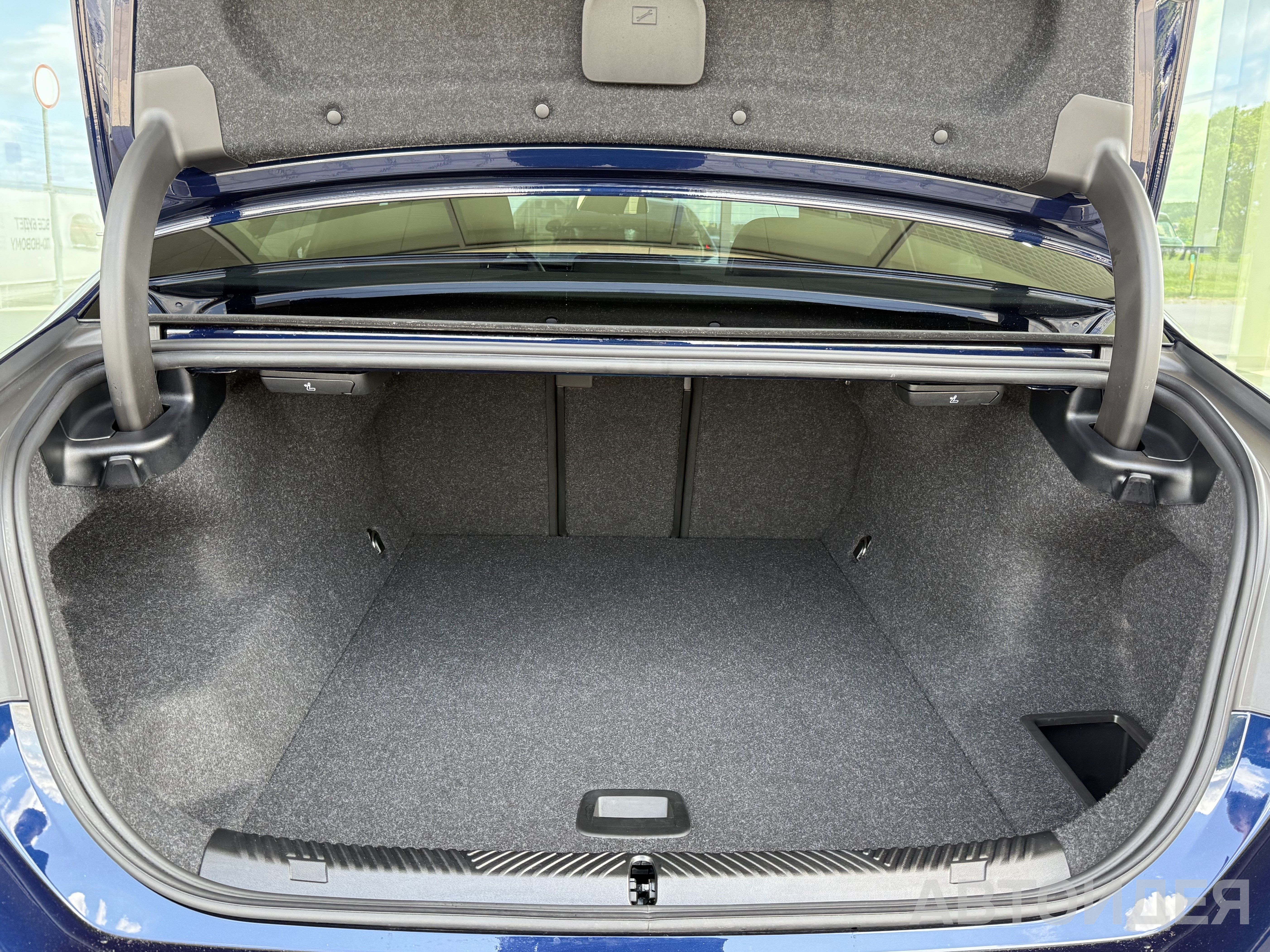 BMW i5 M60 xDrive Sedan фото 29