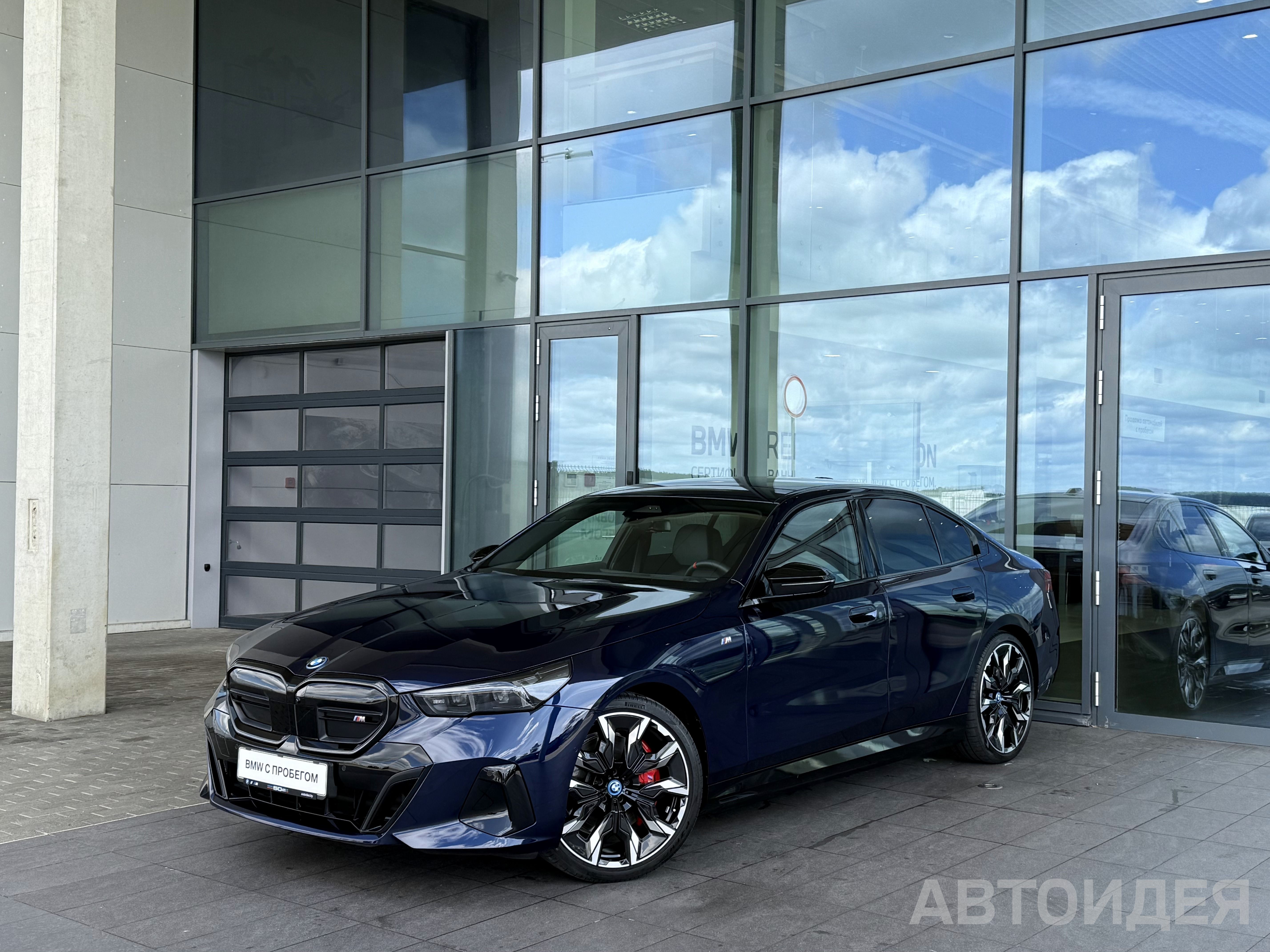 BMW i5 M60 xDrive Sedan фото 30