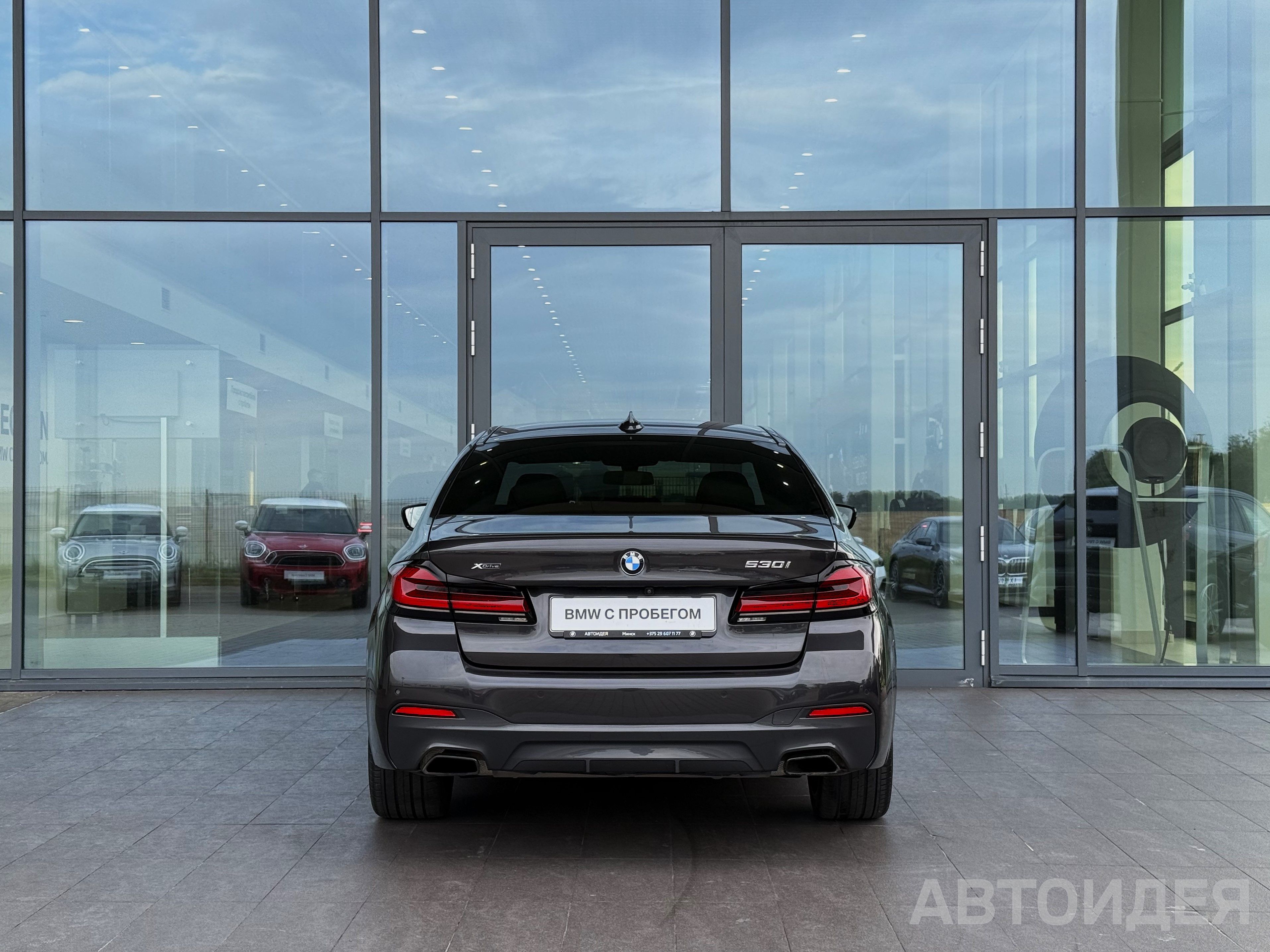 BMW 530i xDrive Sedan фото 4