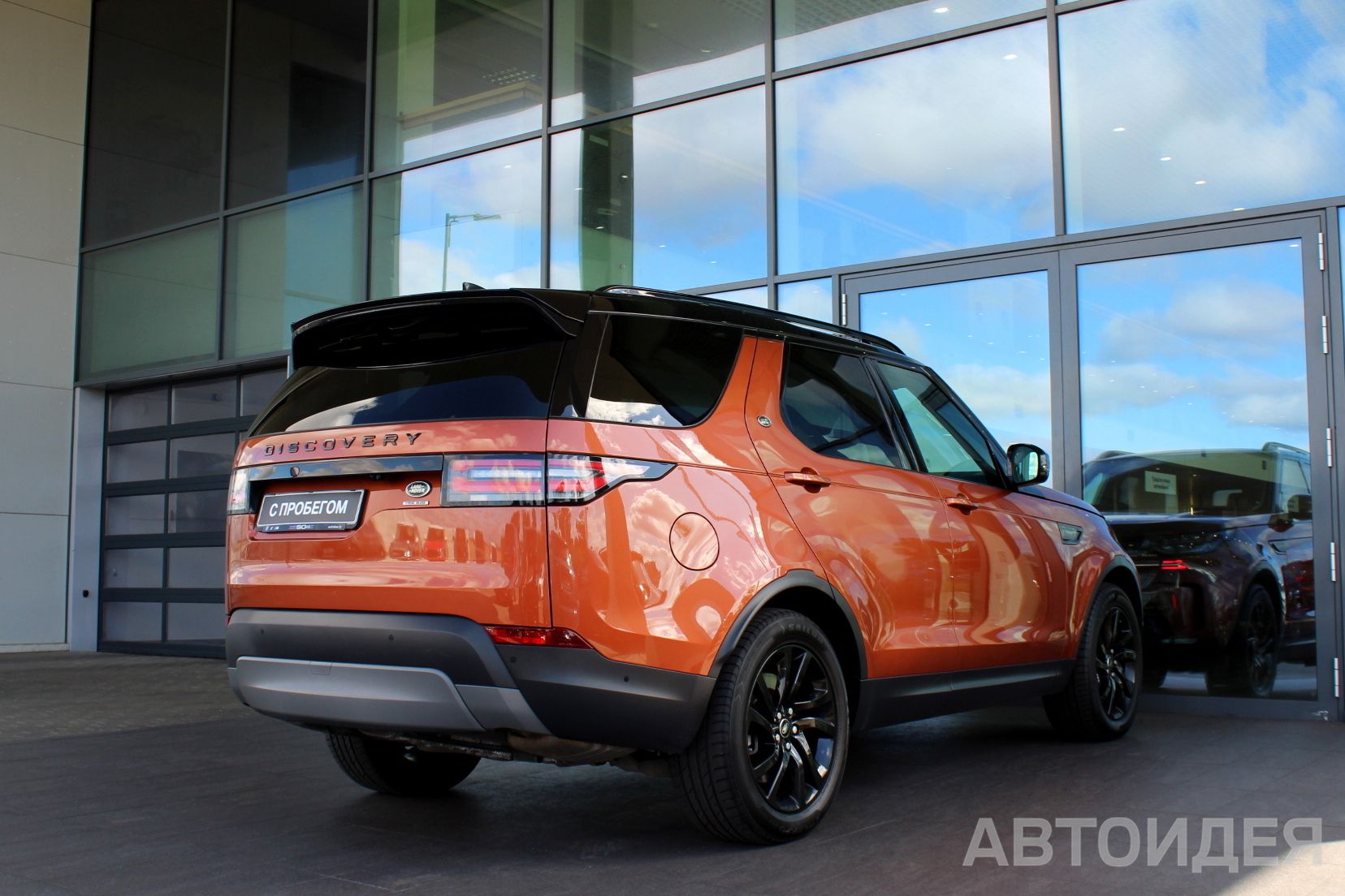 Land Rover Discovery V фото 1