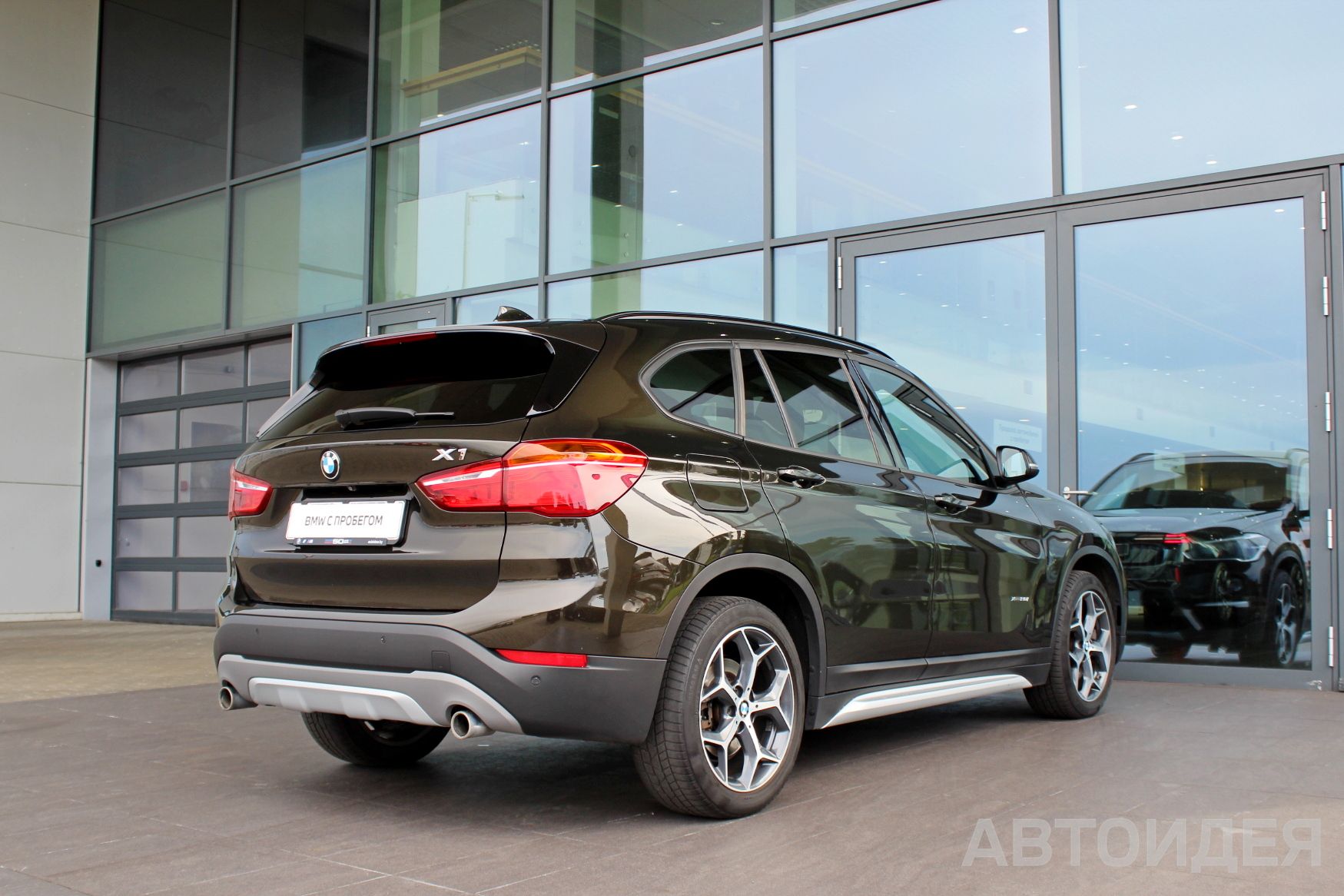 BMW X1 xDrive20i фото 1