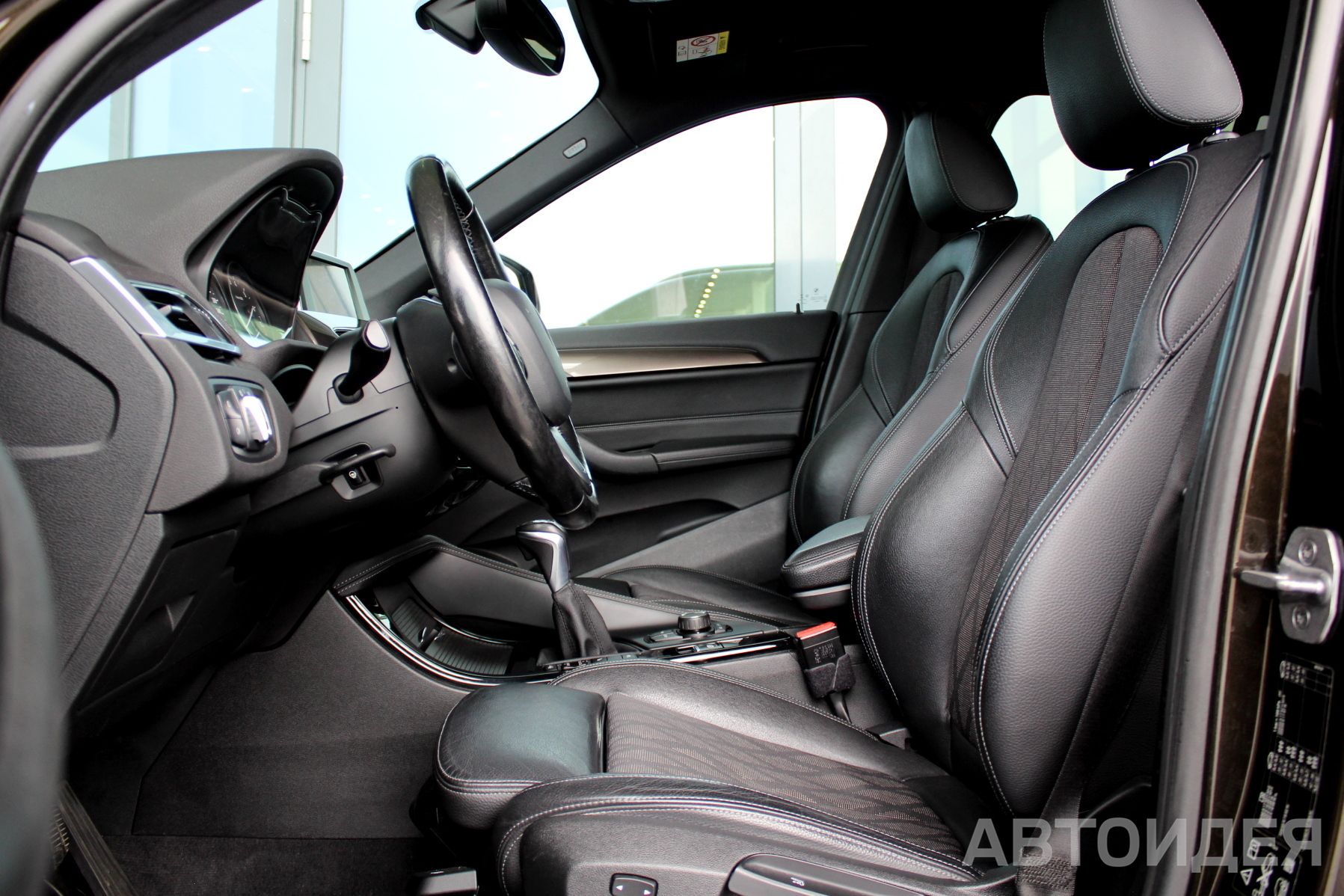 BMW X1 xDrive20i фото 18
