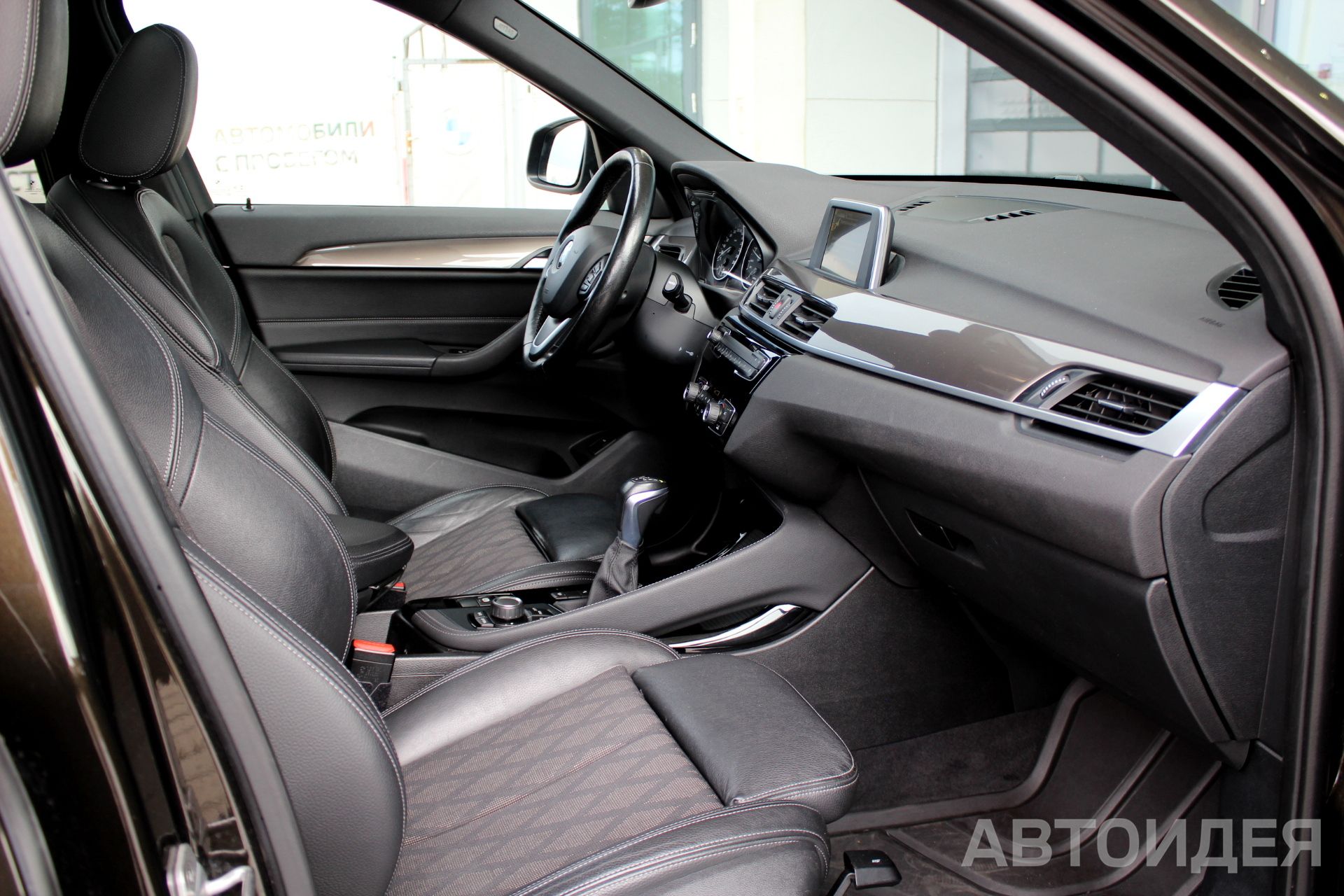 BMW X1 xDrive20i фото 21