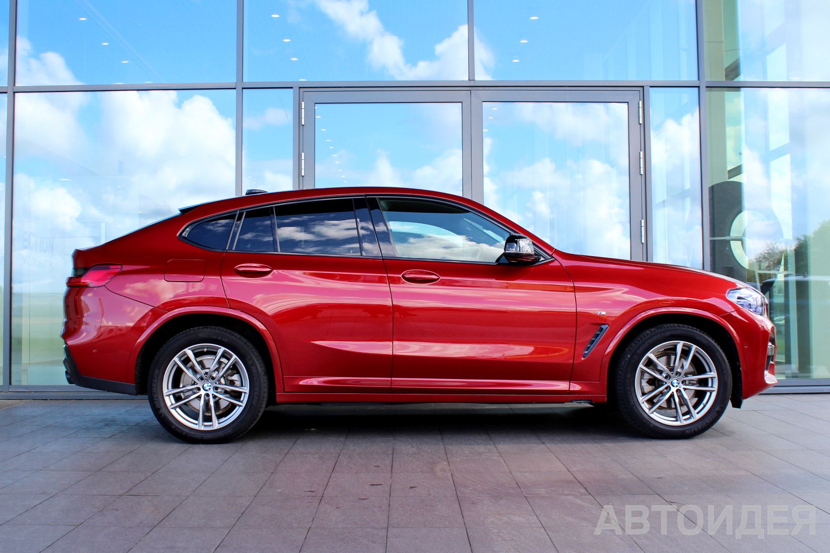 BMW X4 xDrive20i фото 3