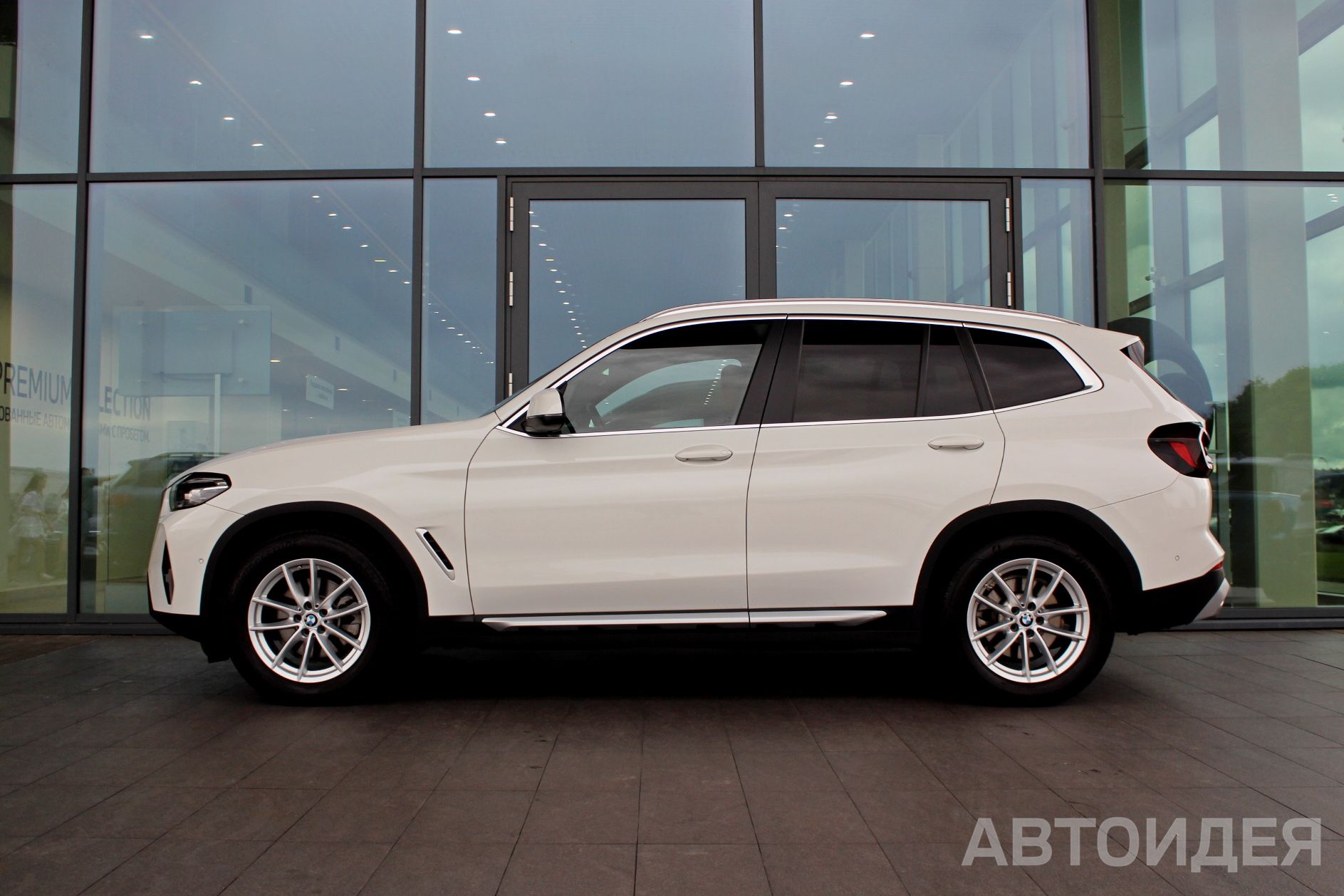 BMW X3 xDrive20i фото 2