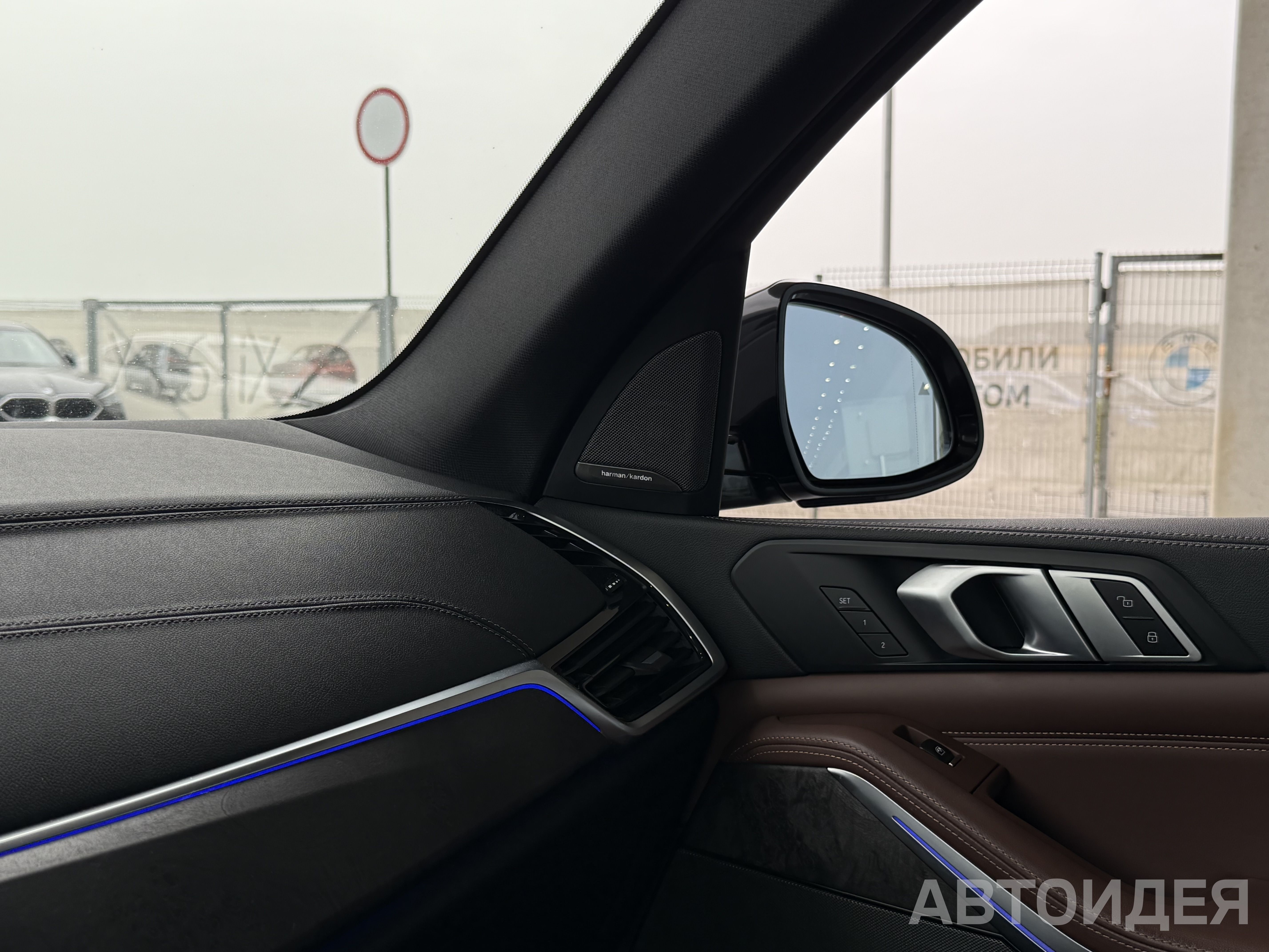 BMW X5 M50d фото 25