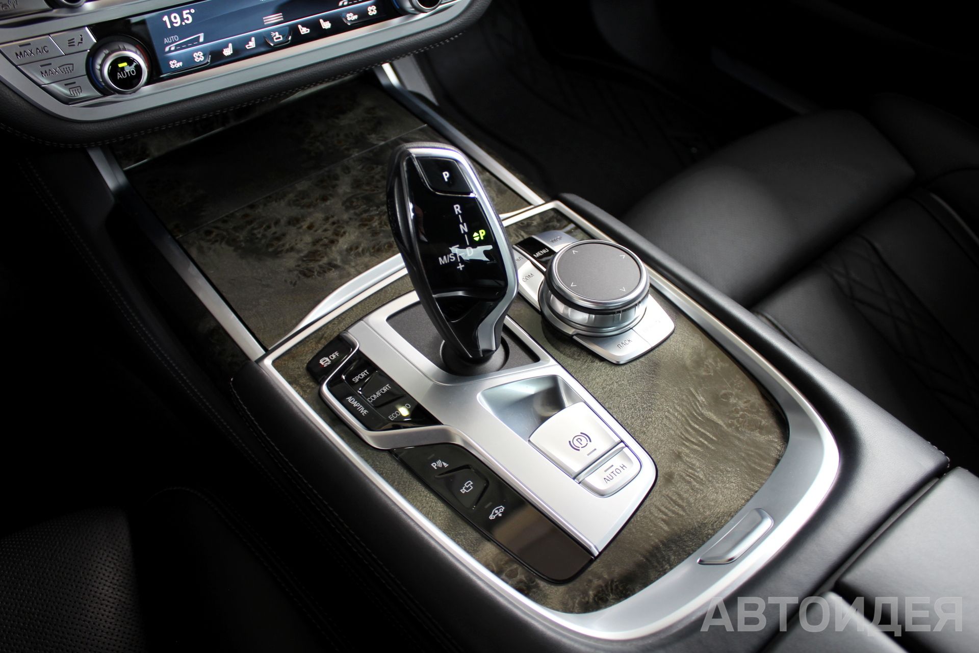 BMW 740d xDrive Sedan фото 20