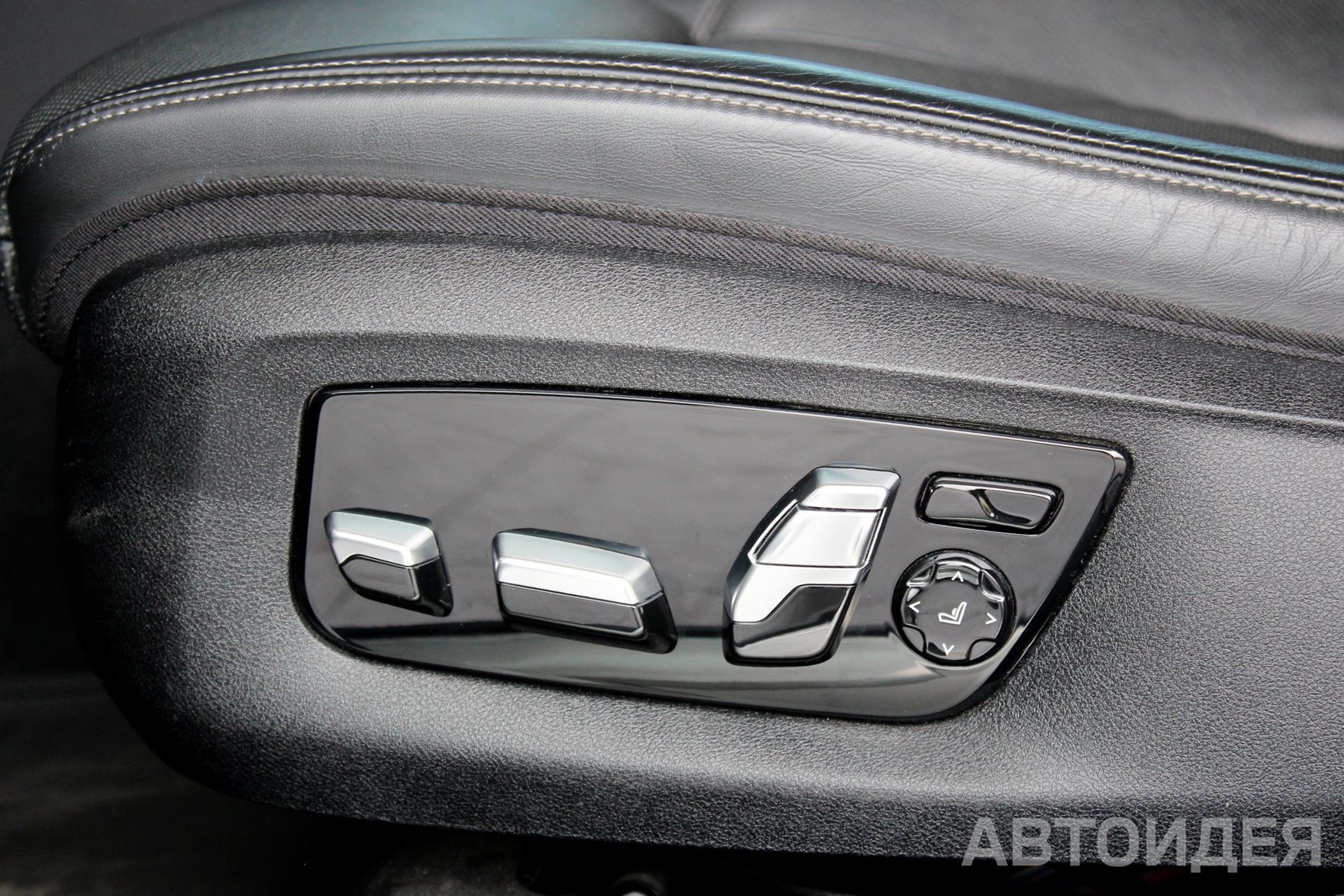 BMW 740d xDrive Sedan фото 23