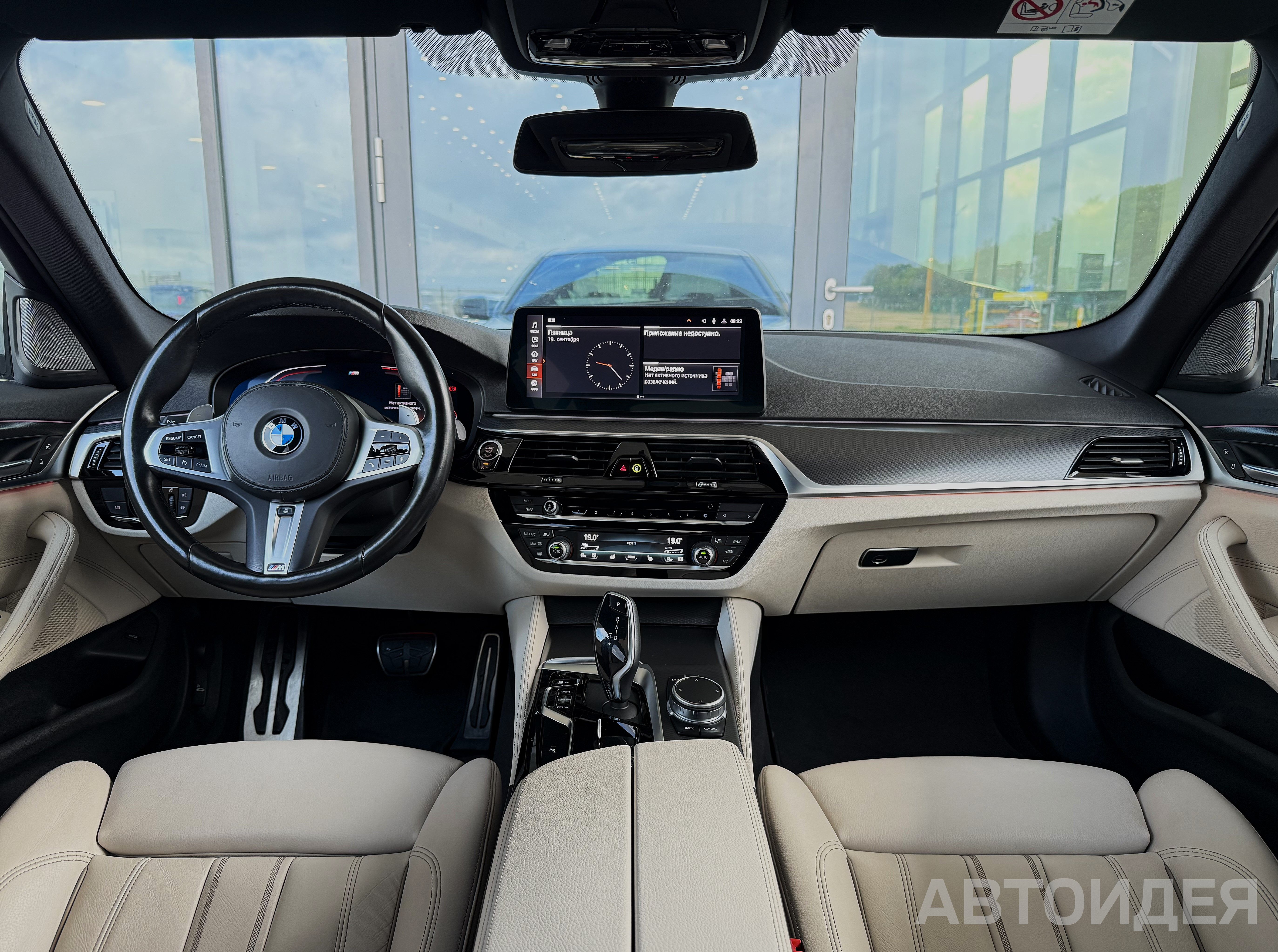 BMW 520i Sedan фото 6