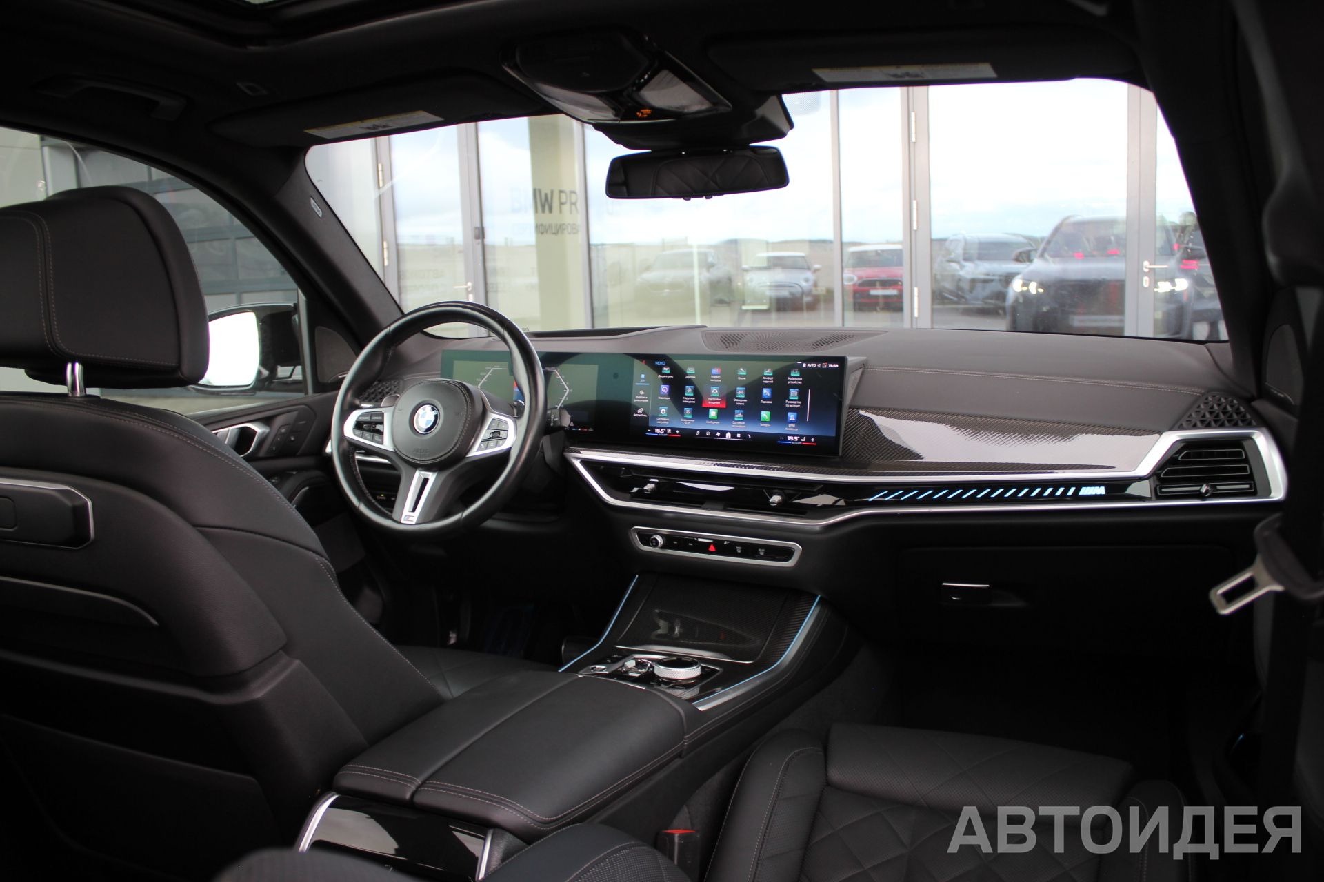 BMW X5 M60i фото 7