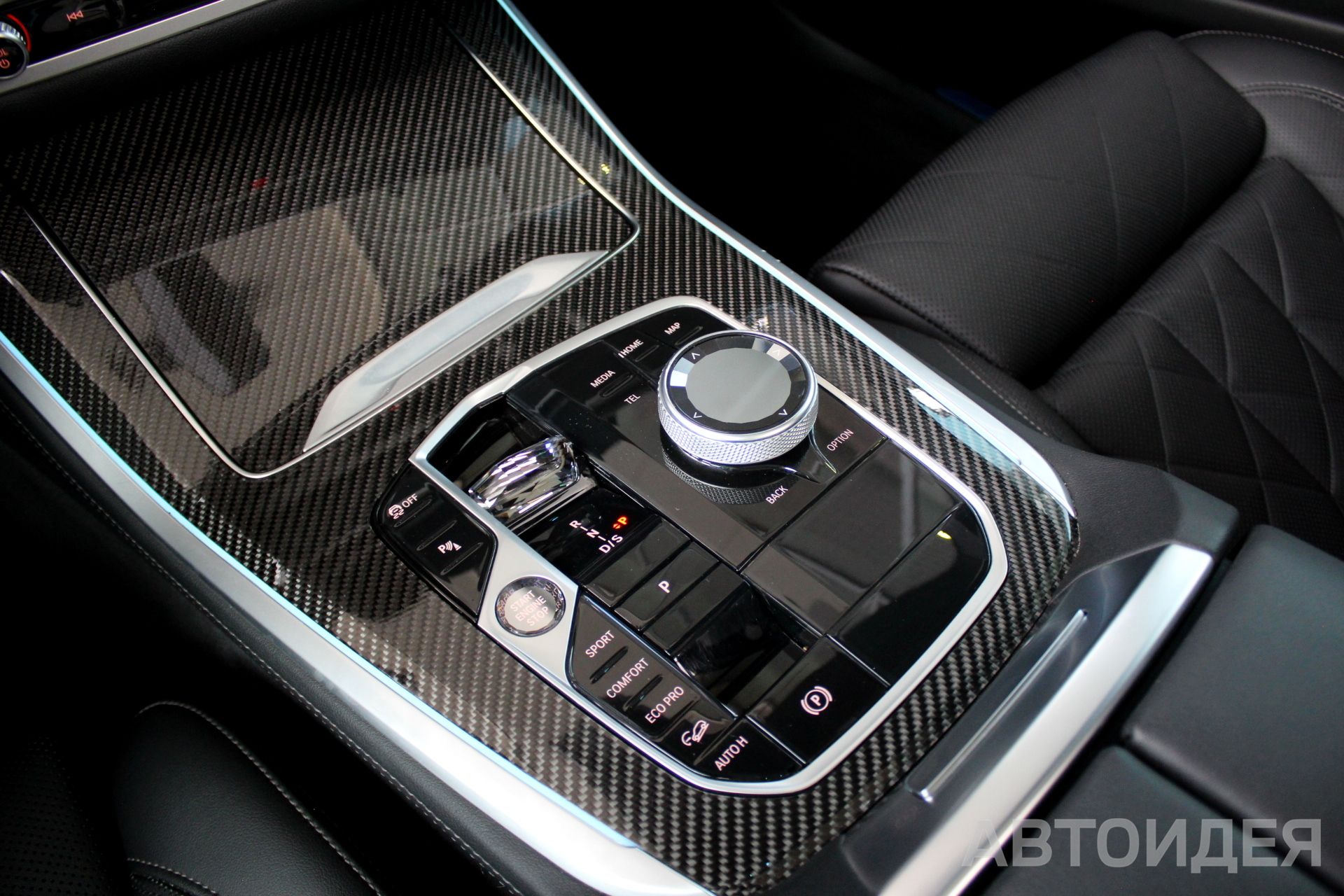 BMW X5 M60i фото 20