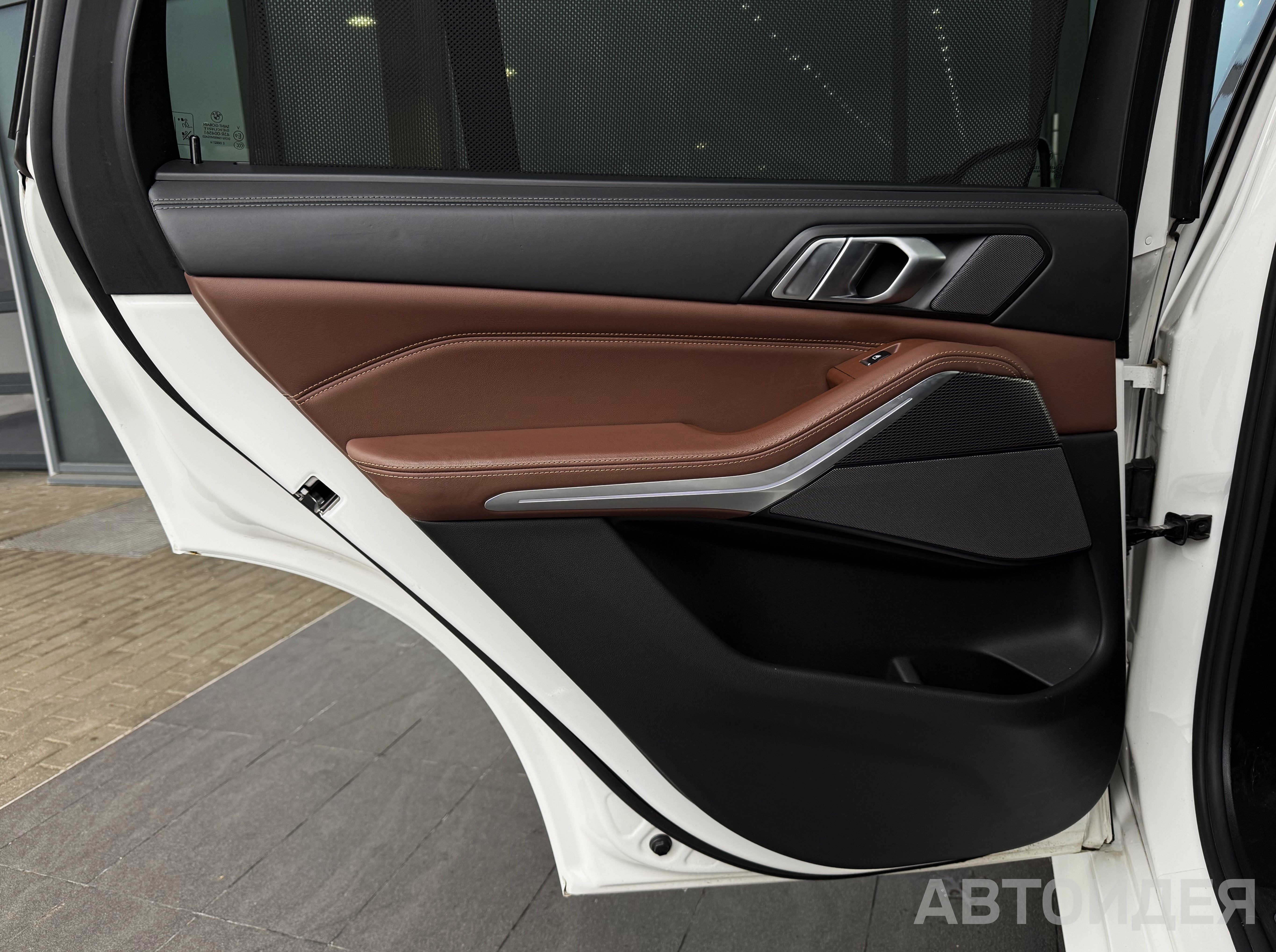 BMW X5 xDrive40i фото 15