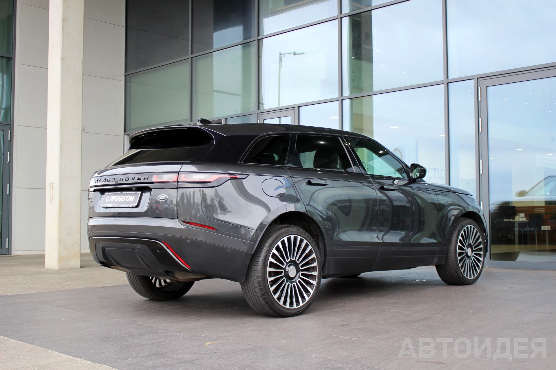 Land Rover Range-Rover Velar 2.0d 240PS фото 1