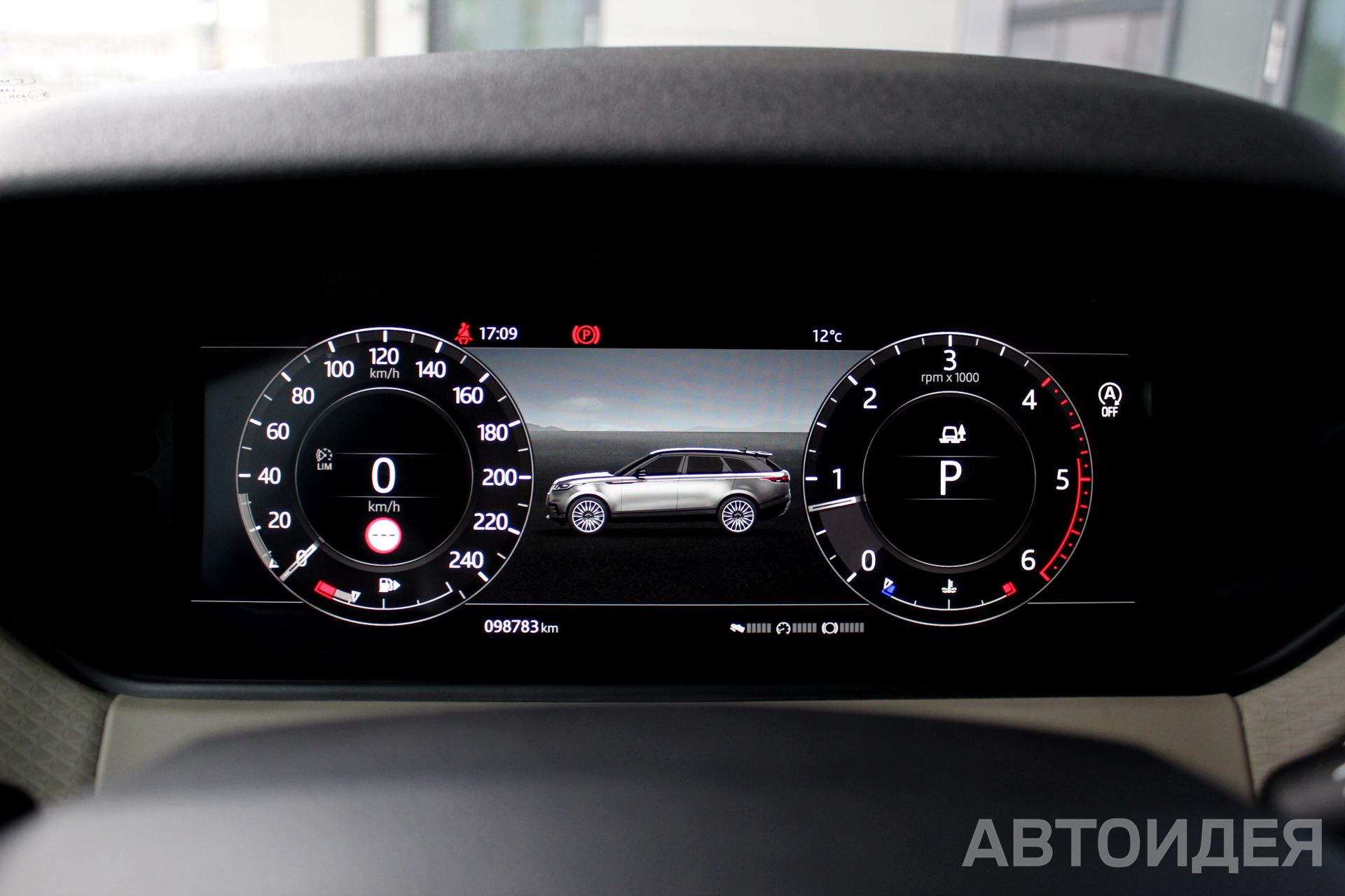 Land Rover Range-Rover Velar 2.0d 240PS фото 11