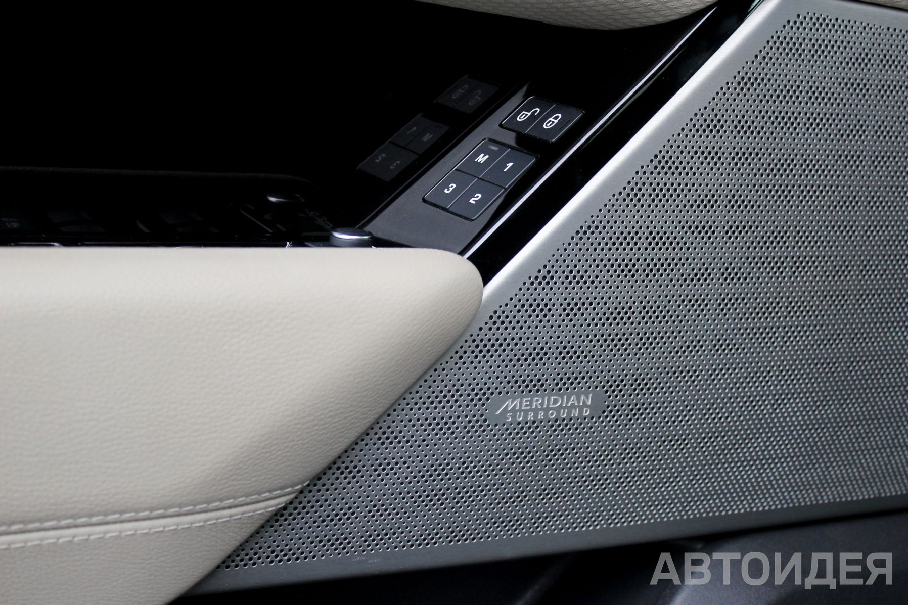 Land Rover Range-Rover Velar 2.0d 240PS фото 19
