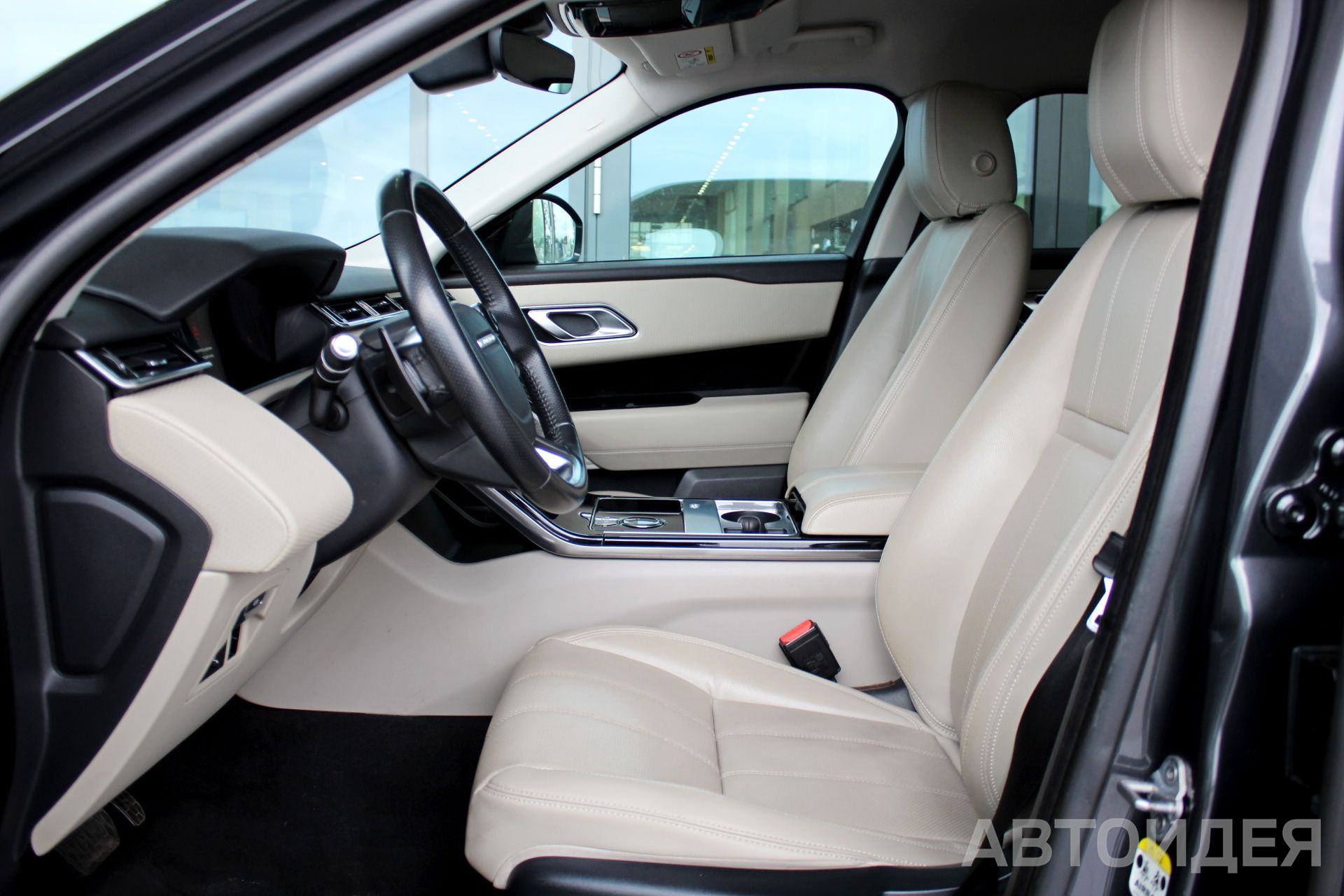 Land Rover Range-Rover Velar 2.0d 240PS фото 20
