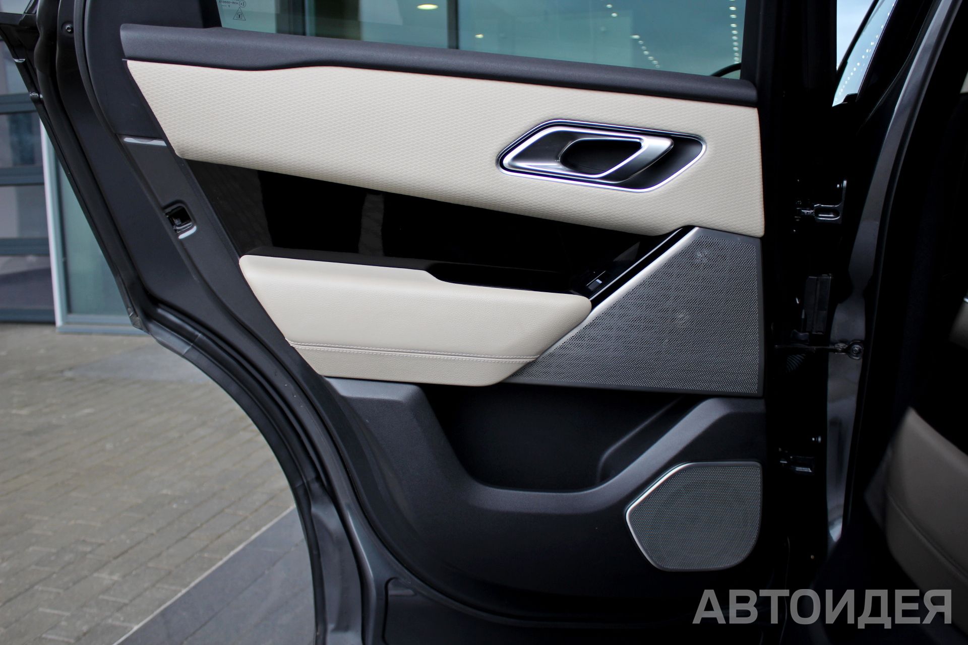Land Rover Range-Rover Velar 2.0d 240PS фото 22