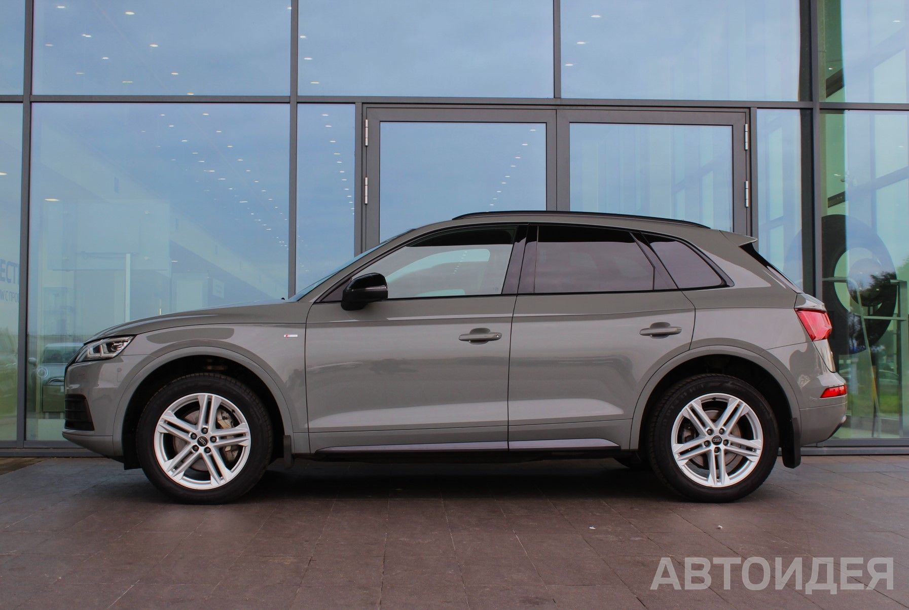 Audi Q5 FY 2.0 фото 5